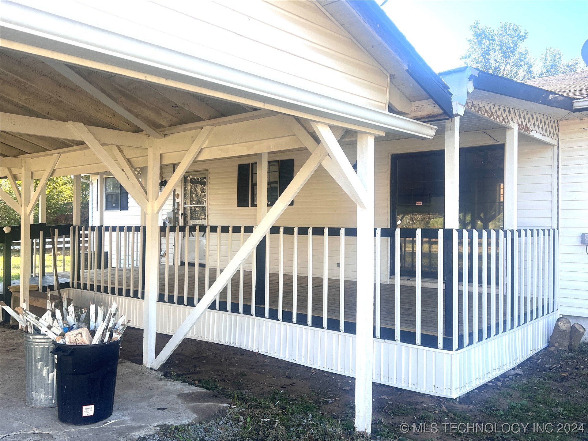 744 Harper Valley Road Property Photo 8
