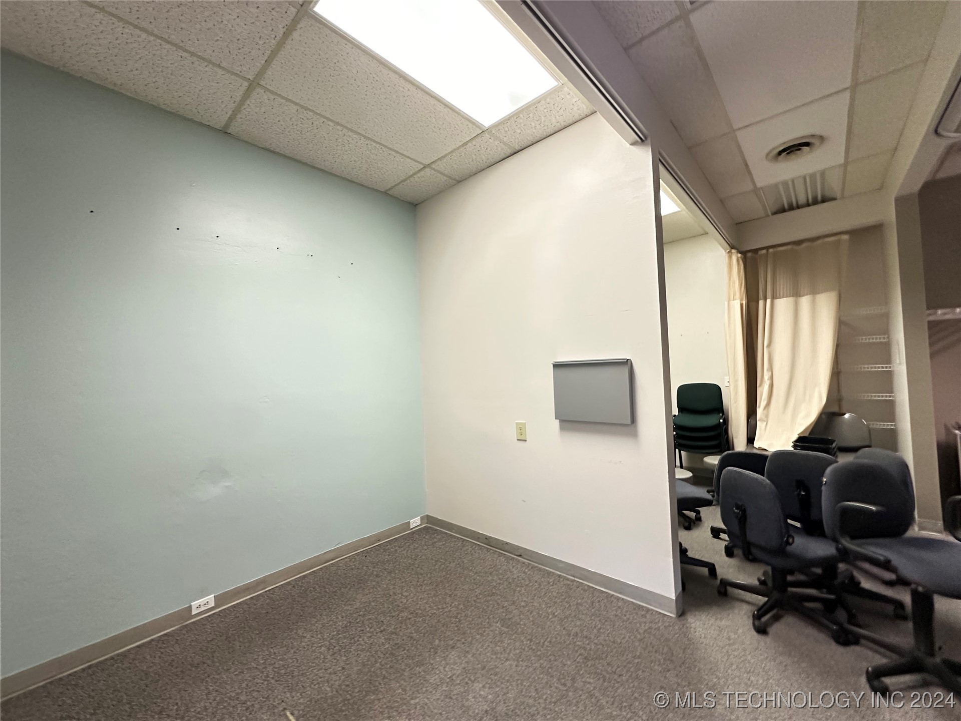 29 N Commerce Property Photo 14