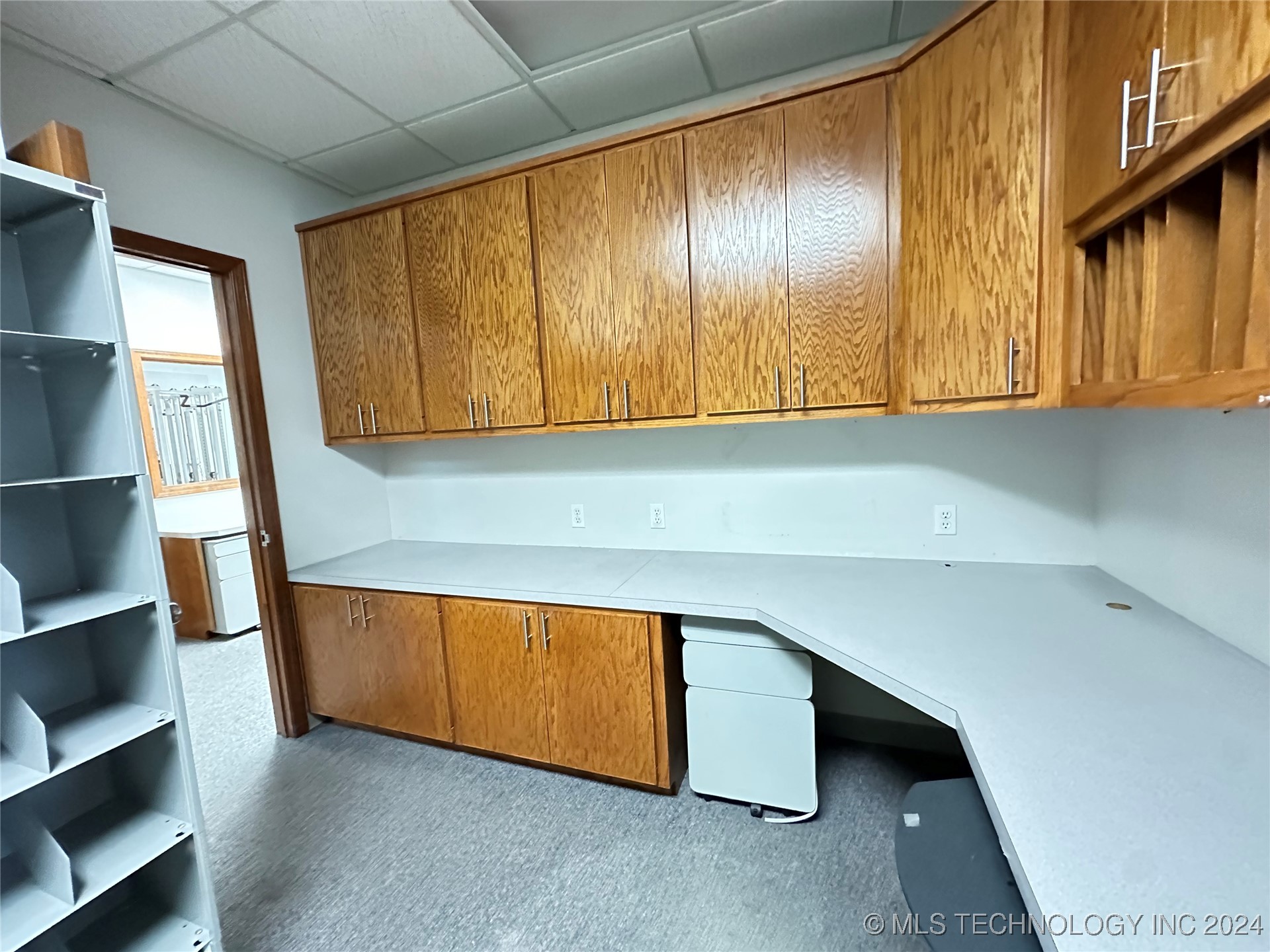 29 N Commerce Property Photo 18