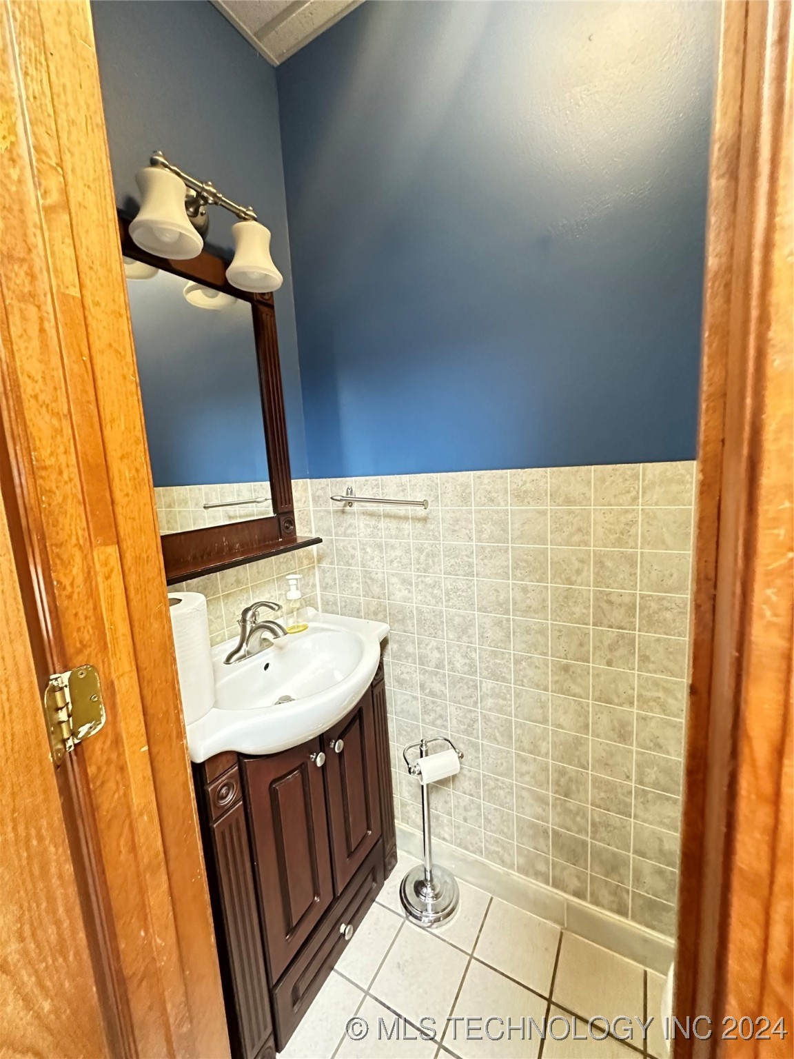 29 N Commerce Property Photo 23