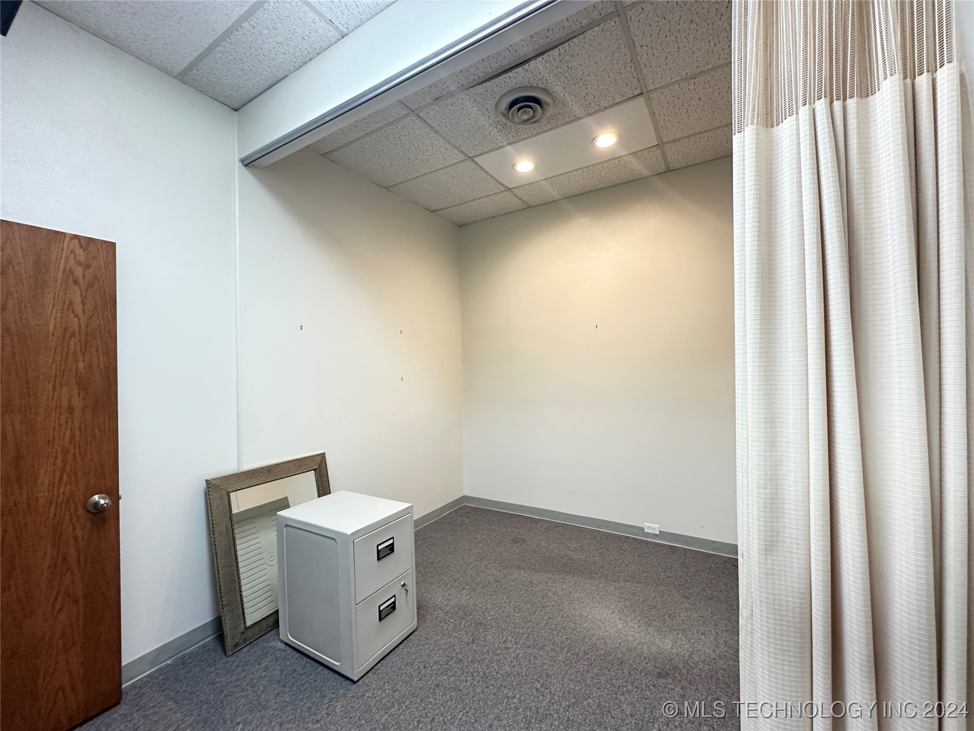 29 N Commerce Property Photo 36