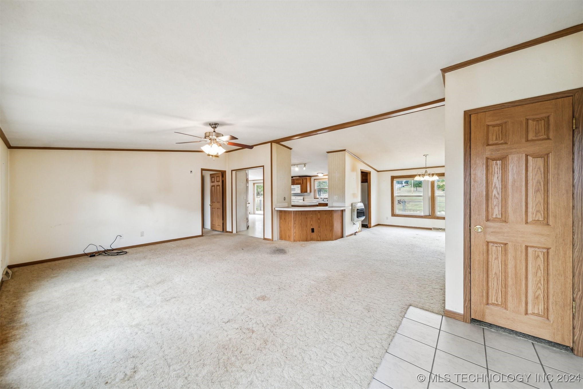 908 S 479 Road Property Photo 5