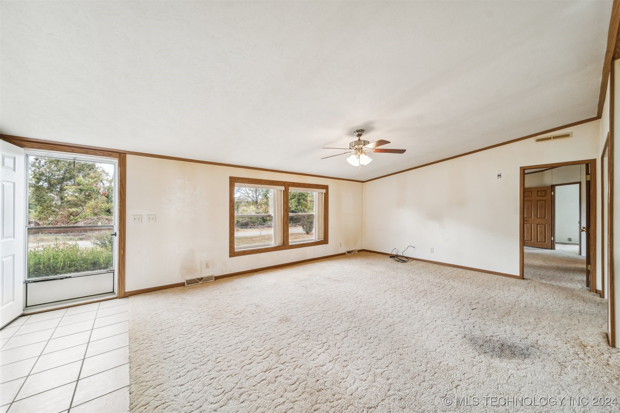908 S 479 Road Property Photo 6