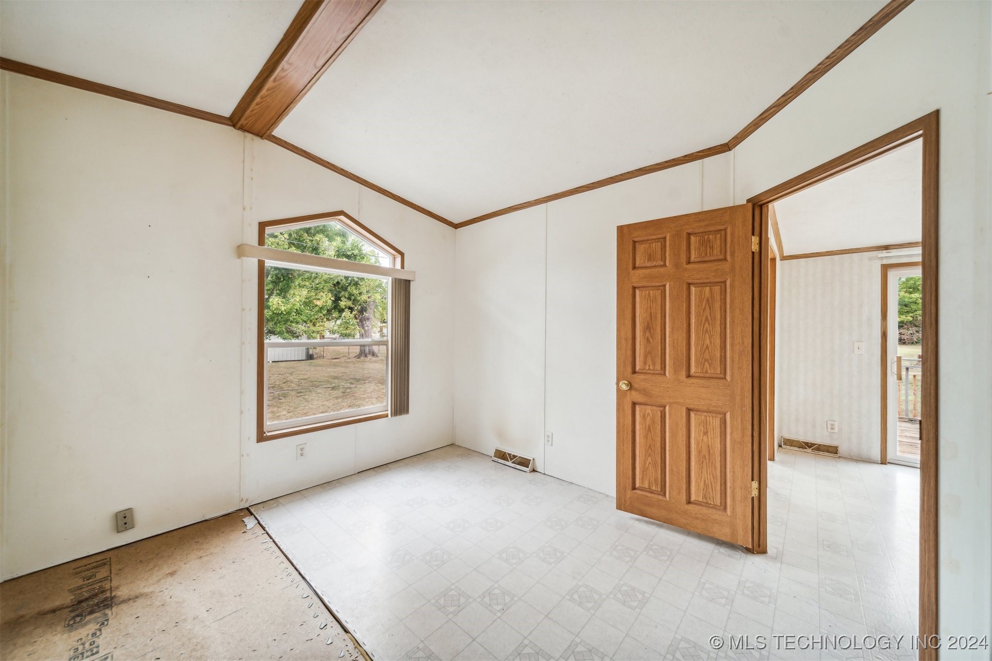 908 S 479 Road Property Photo 13