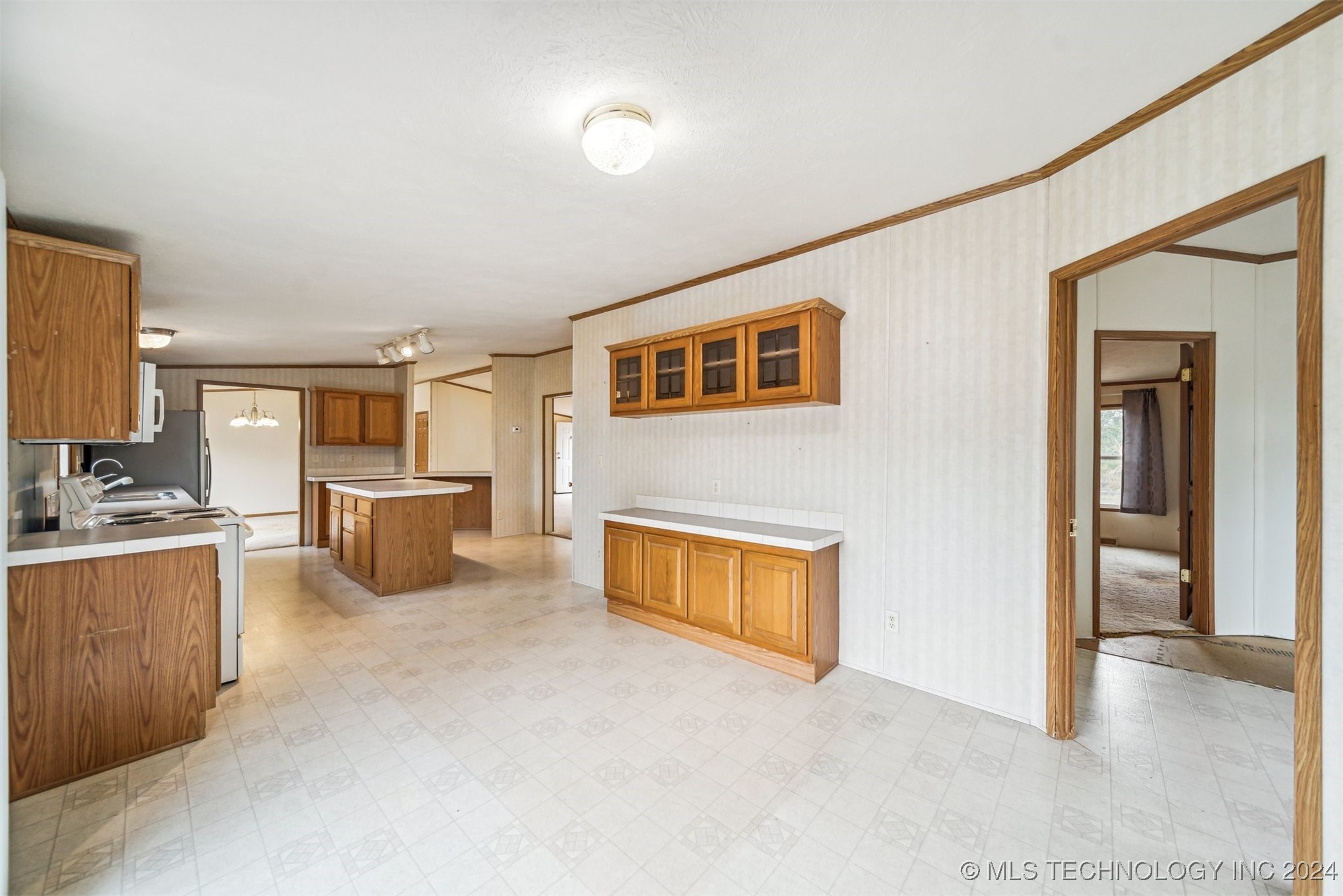 908 S 479 Road Property Photo 16