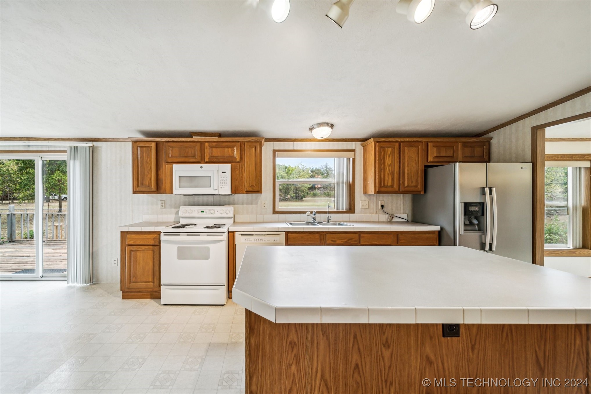 908 S 479 Road Property Photo 19