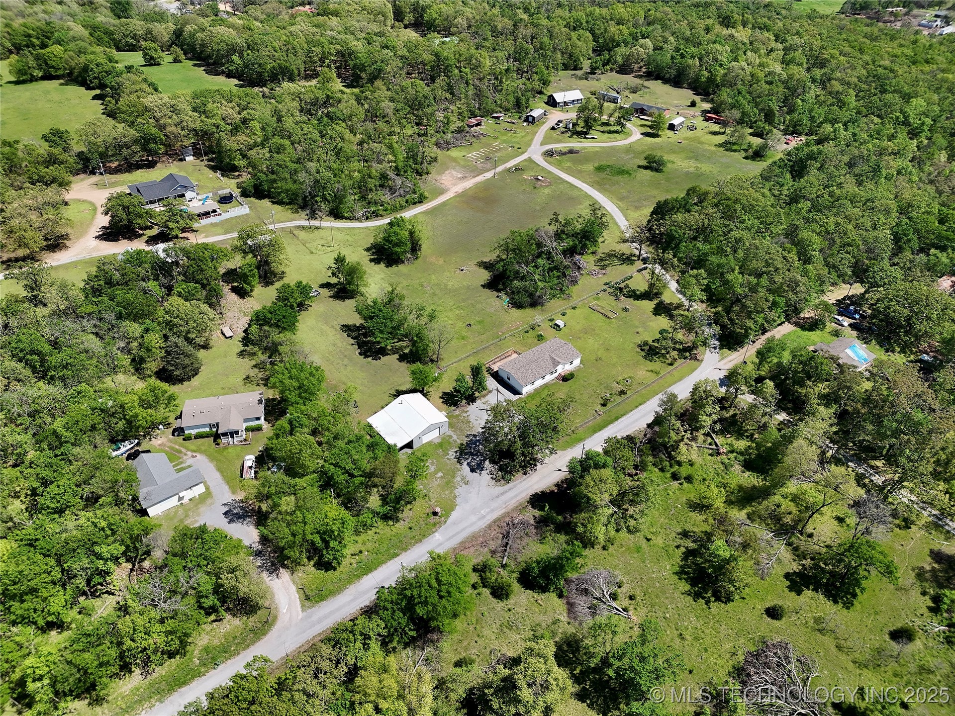 908 S 479 Road Property Photo 38