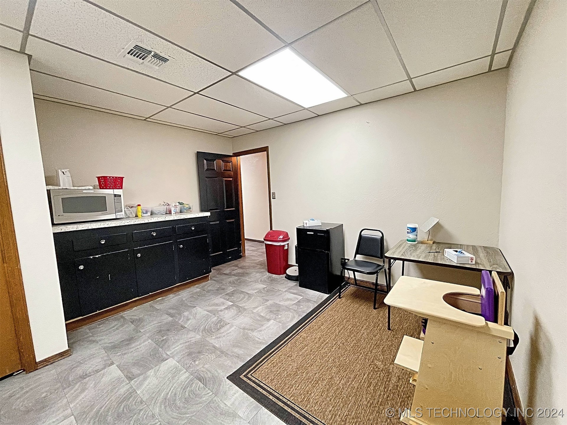 1001 W Broadway Street Property Photo 15