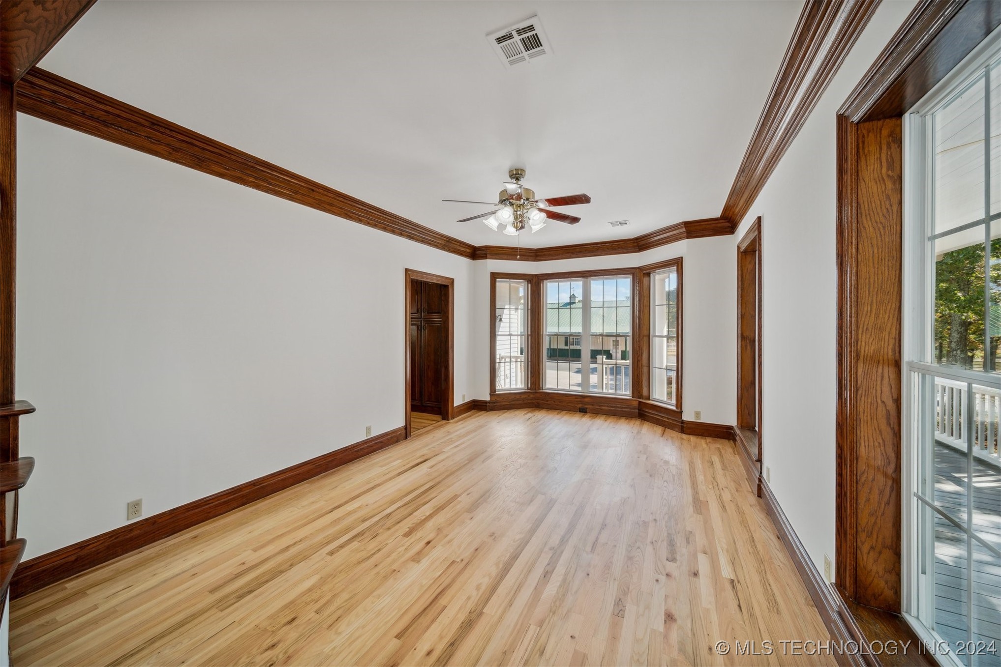 10532 E Blue Jay Lane Property Photo 7