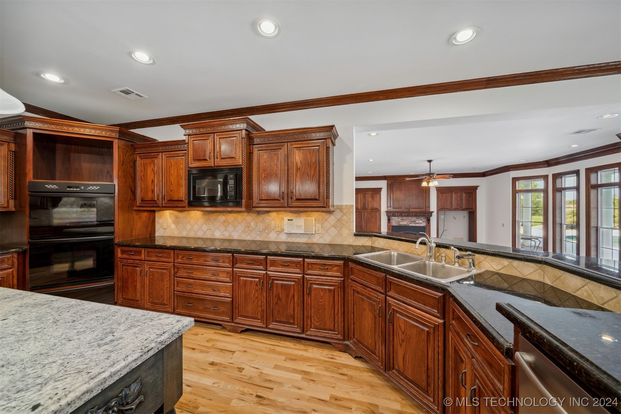 10532 E Blue Jay Lane Property Photo 20