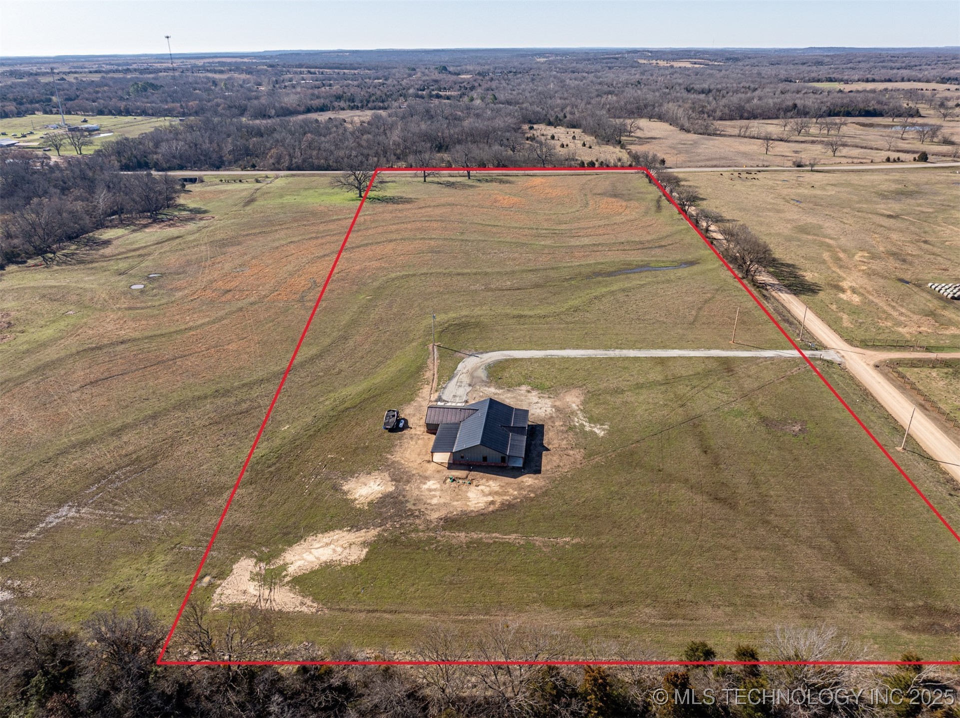 109014 N County Road 3750 Property Photo 4