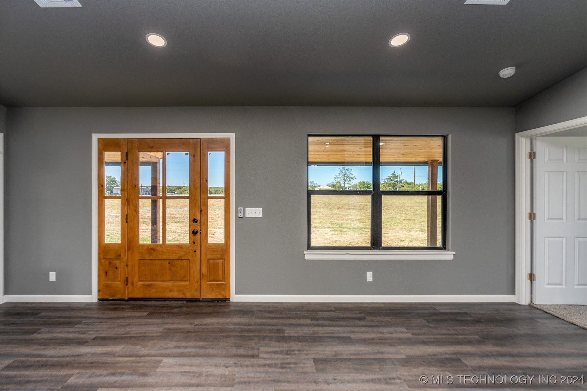 109014 N County Road 3750 Property Photo 17