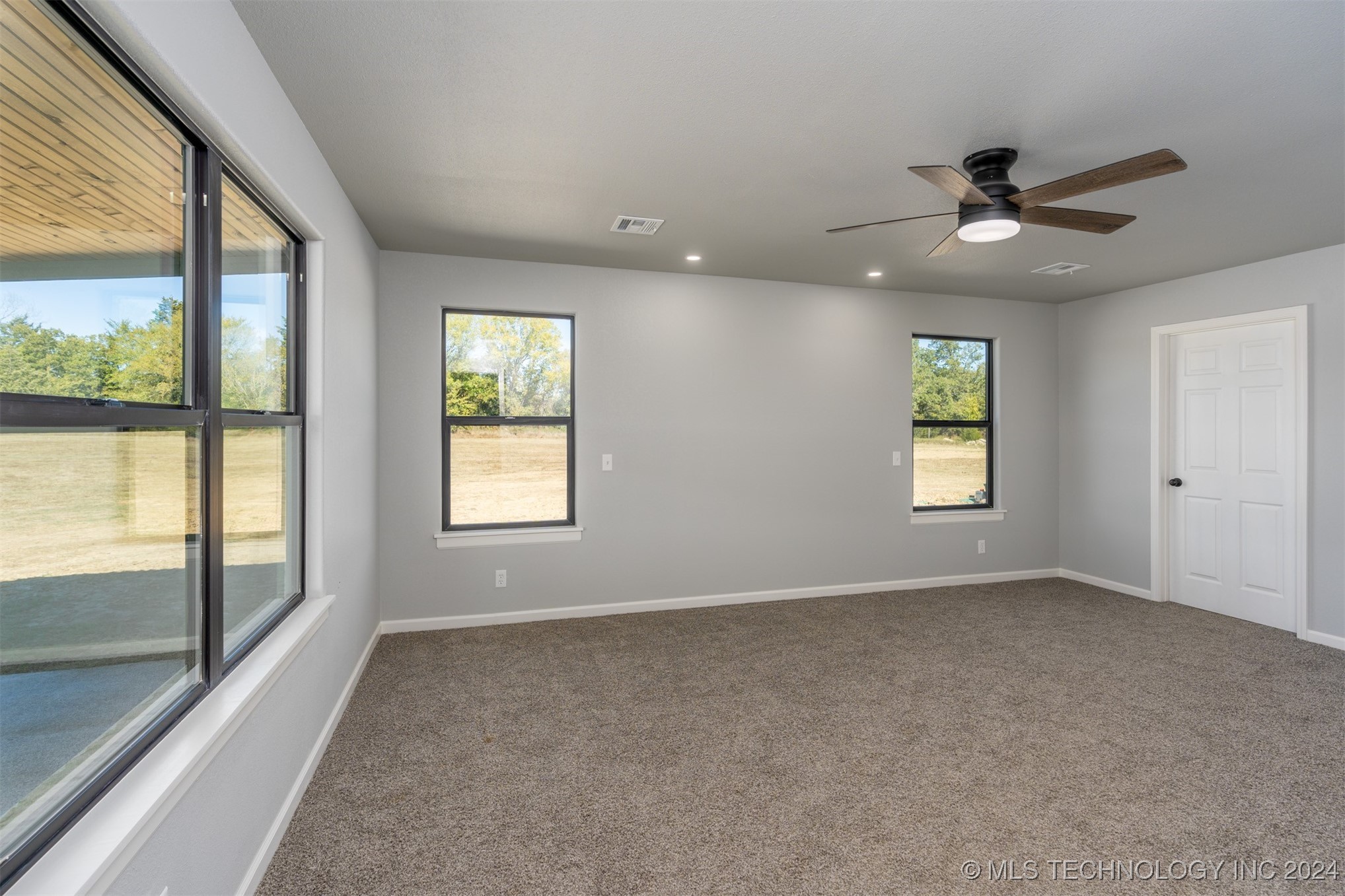 109014 N County Road 3750 Property Photo 19