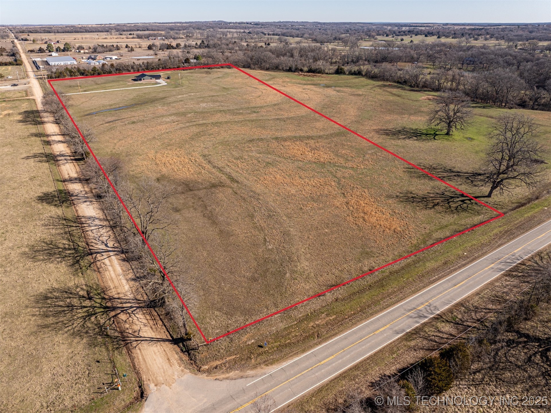 109014 N County Road 3750 Property Photo 37
