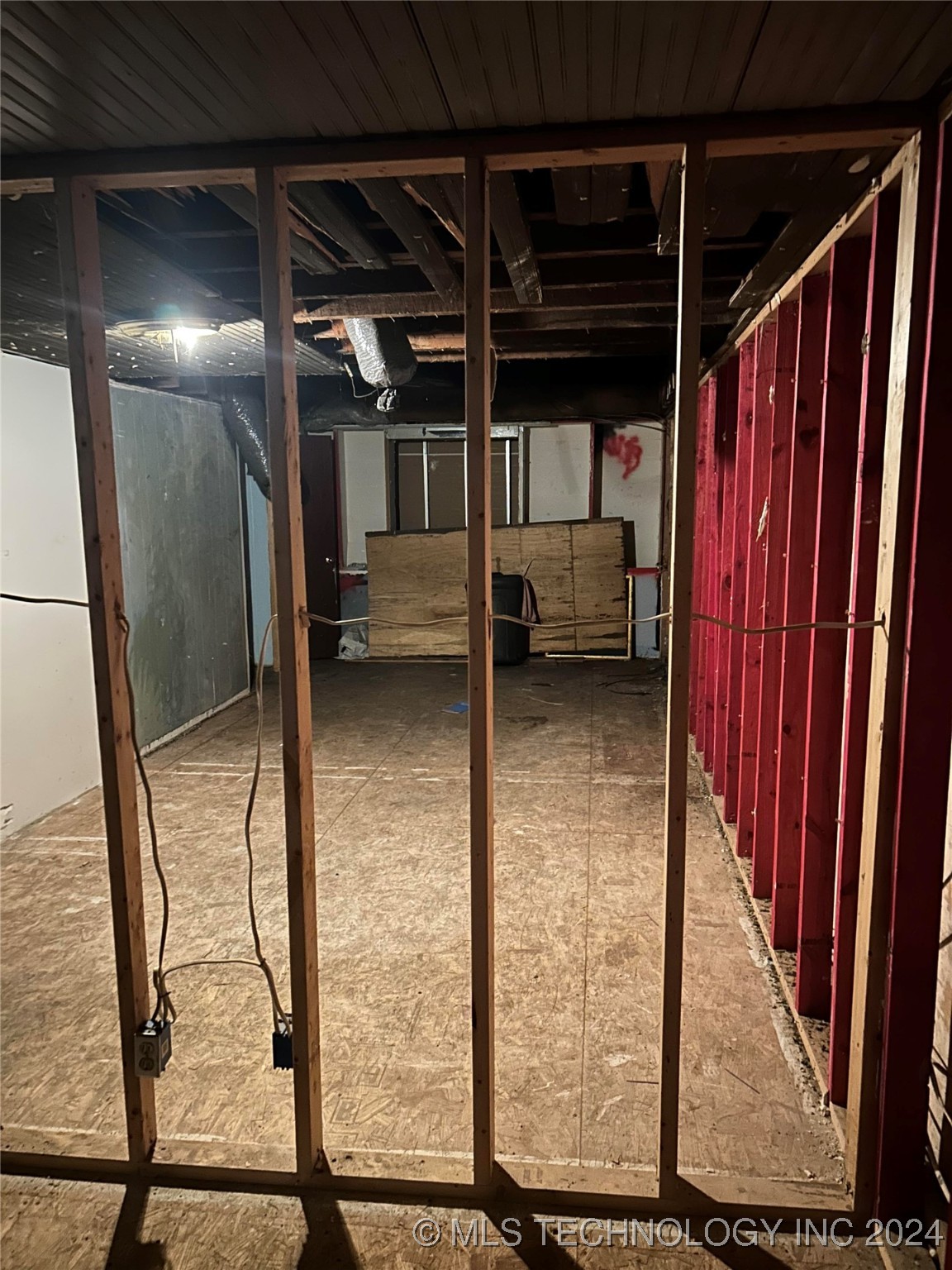 118 S Main Street Property Photo 7