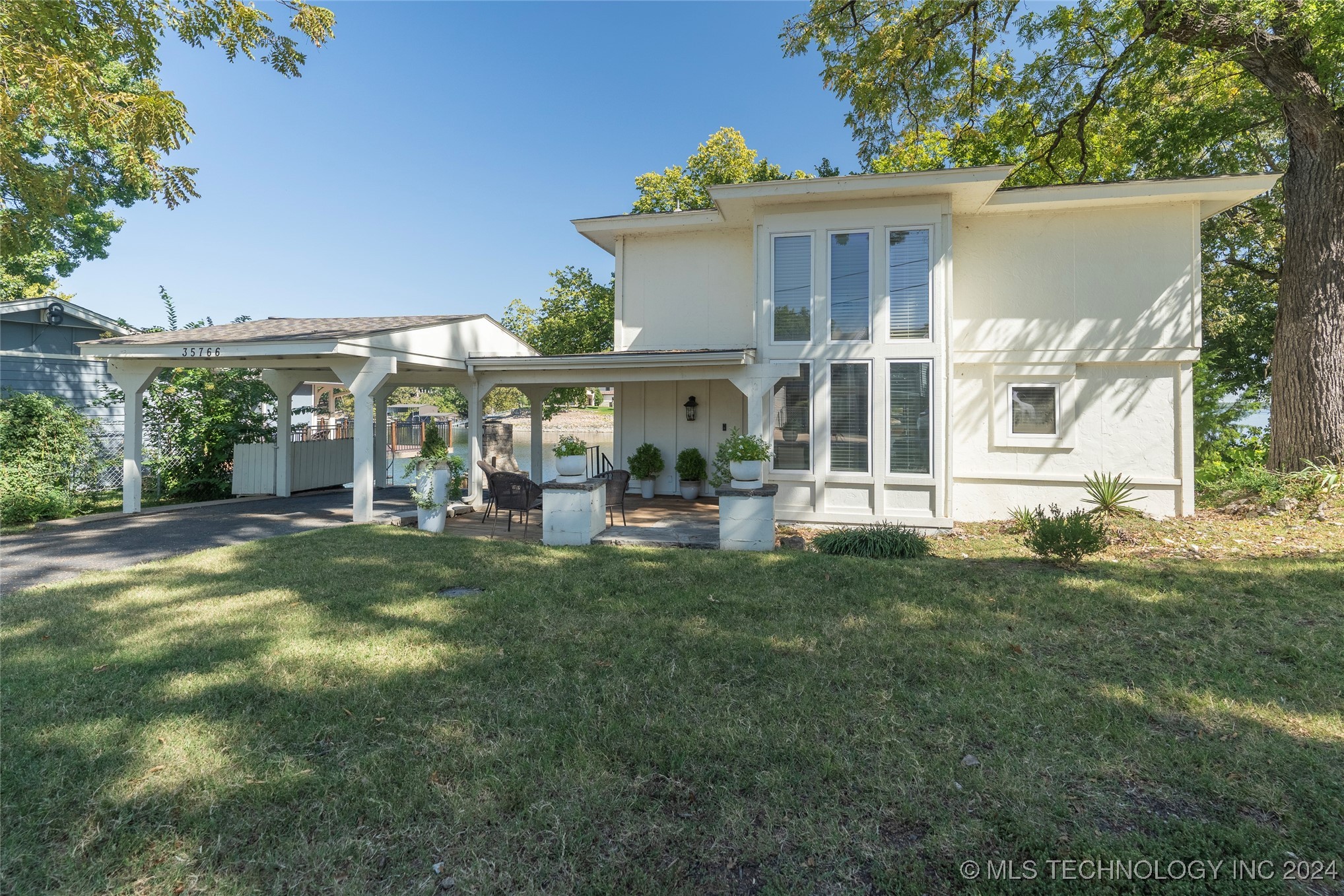 35766 Grand Point Street Property Photo 2
