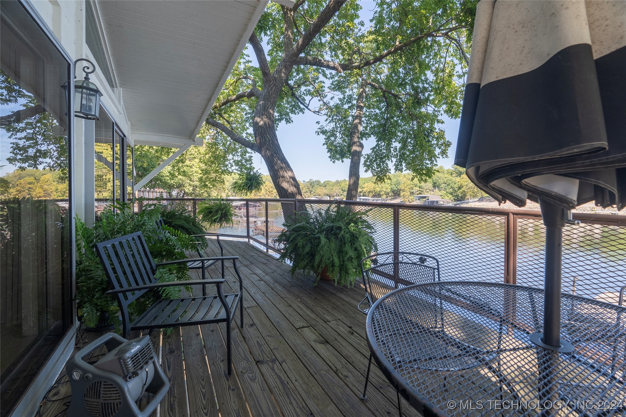 35766 Grand Point Street Property Photo 6