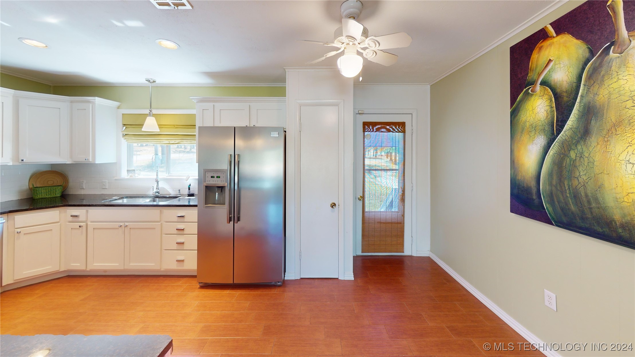 5057 E 425 Road Property Photo 4