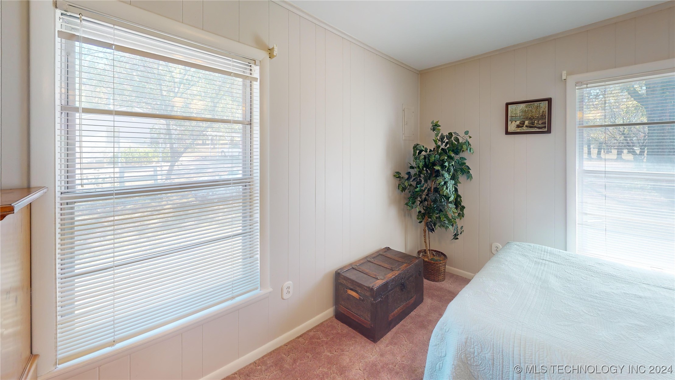 5057 E 425 Road Property Photo 8