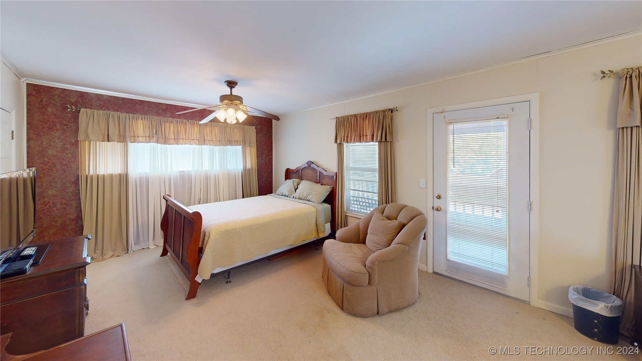 5057 E 425 Road Property Photo 13