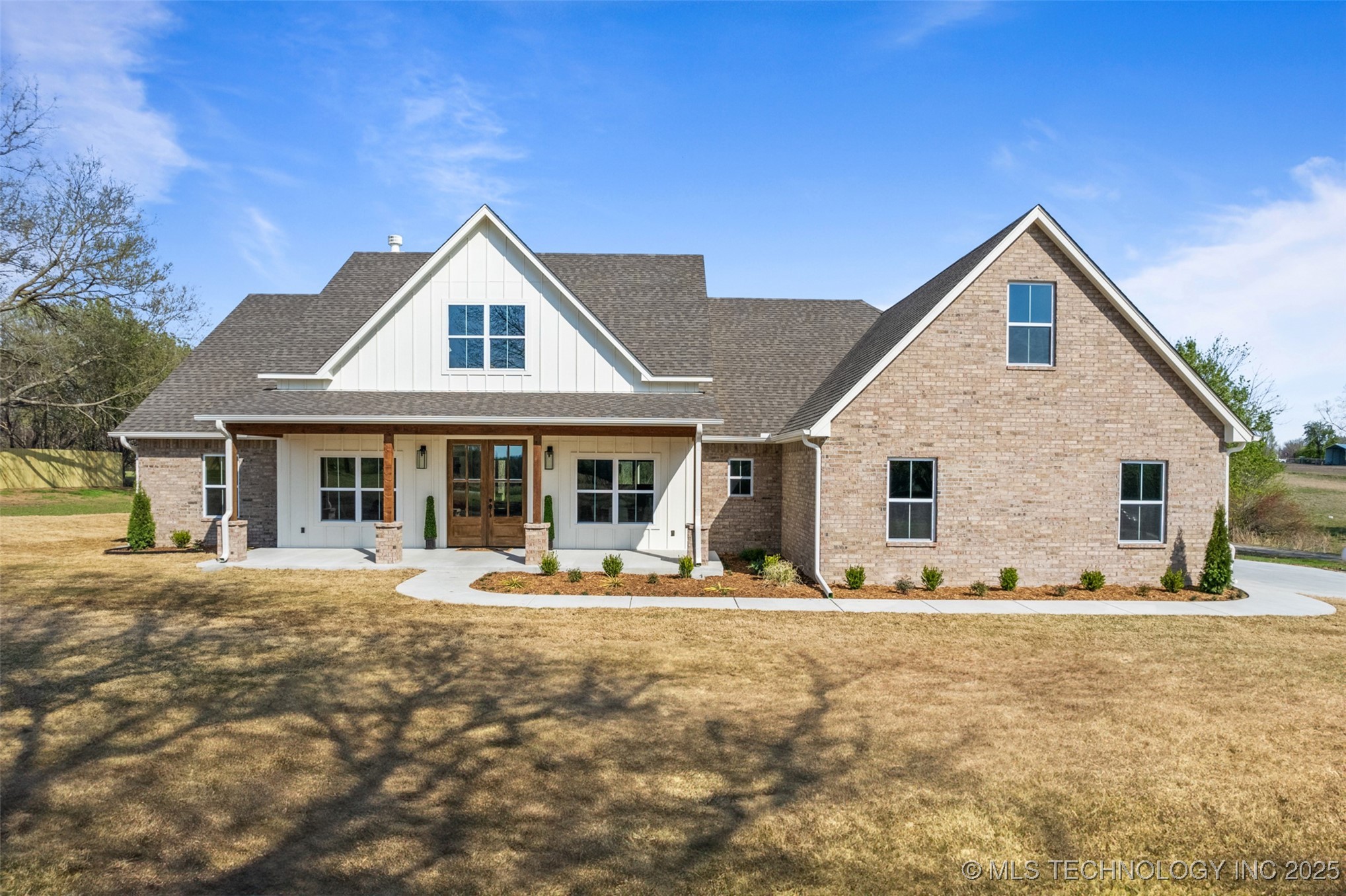21221 S 4120 Road Property Photo