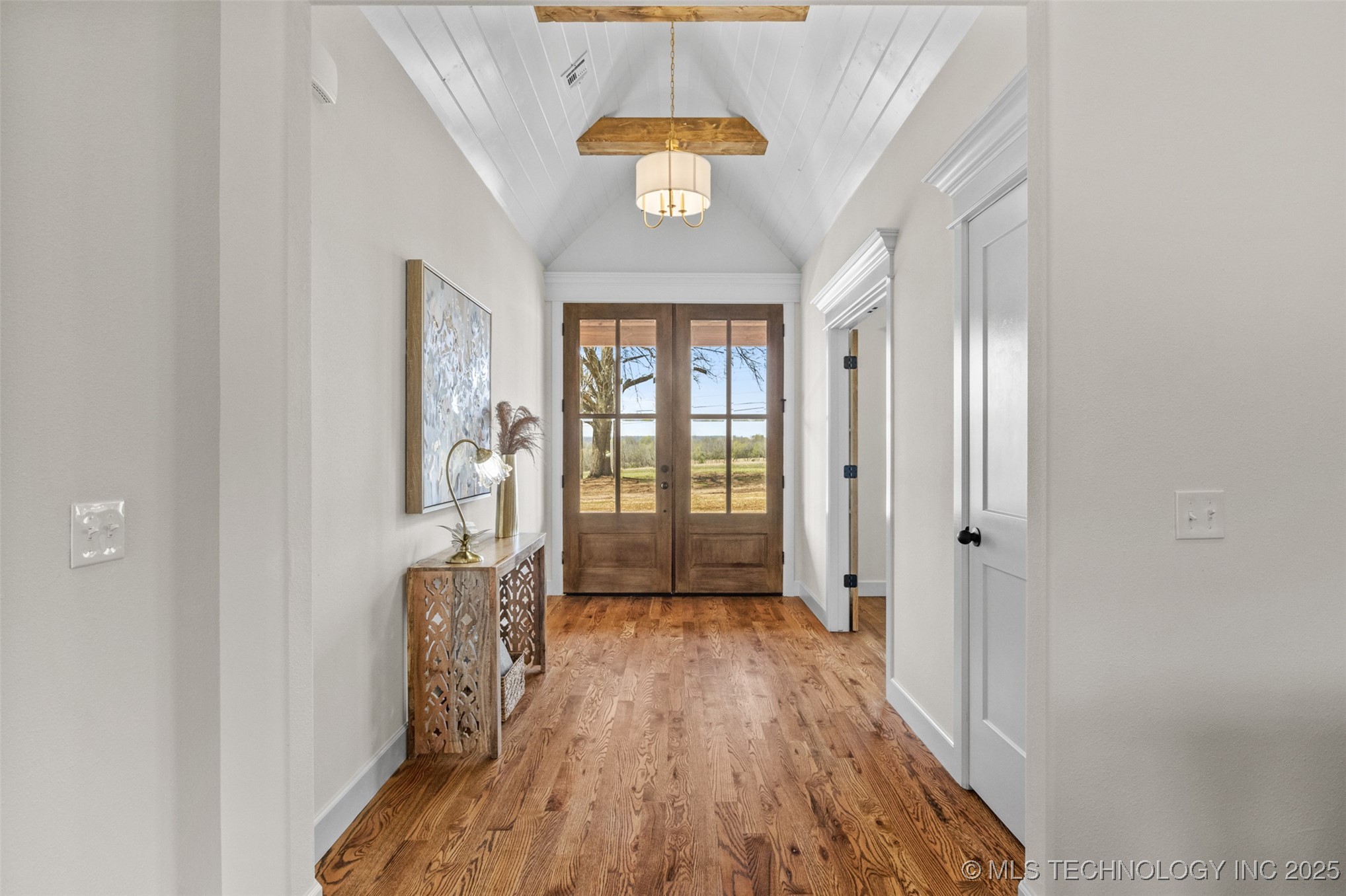 21221 S 4120 Road Property Photo 6