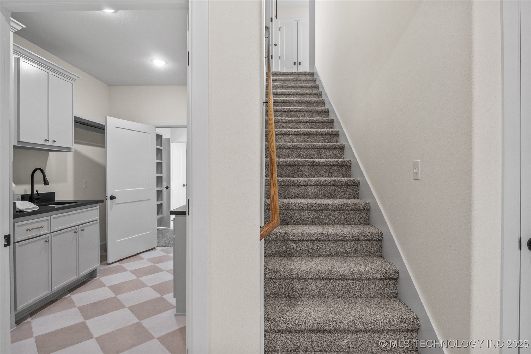 21221 S 4120 Road Property Photo 37