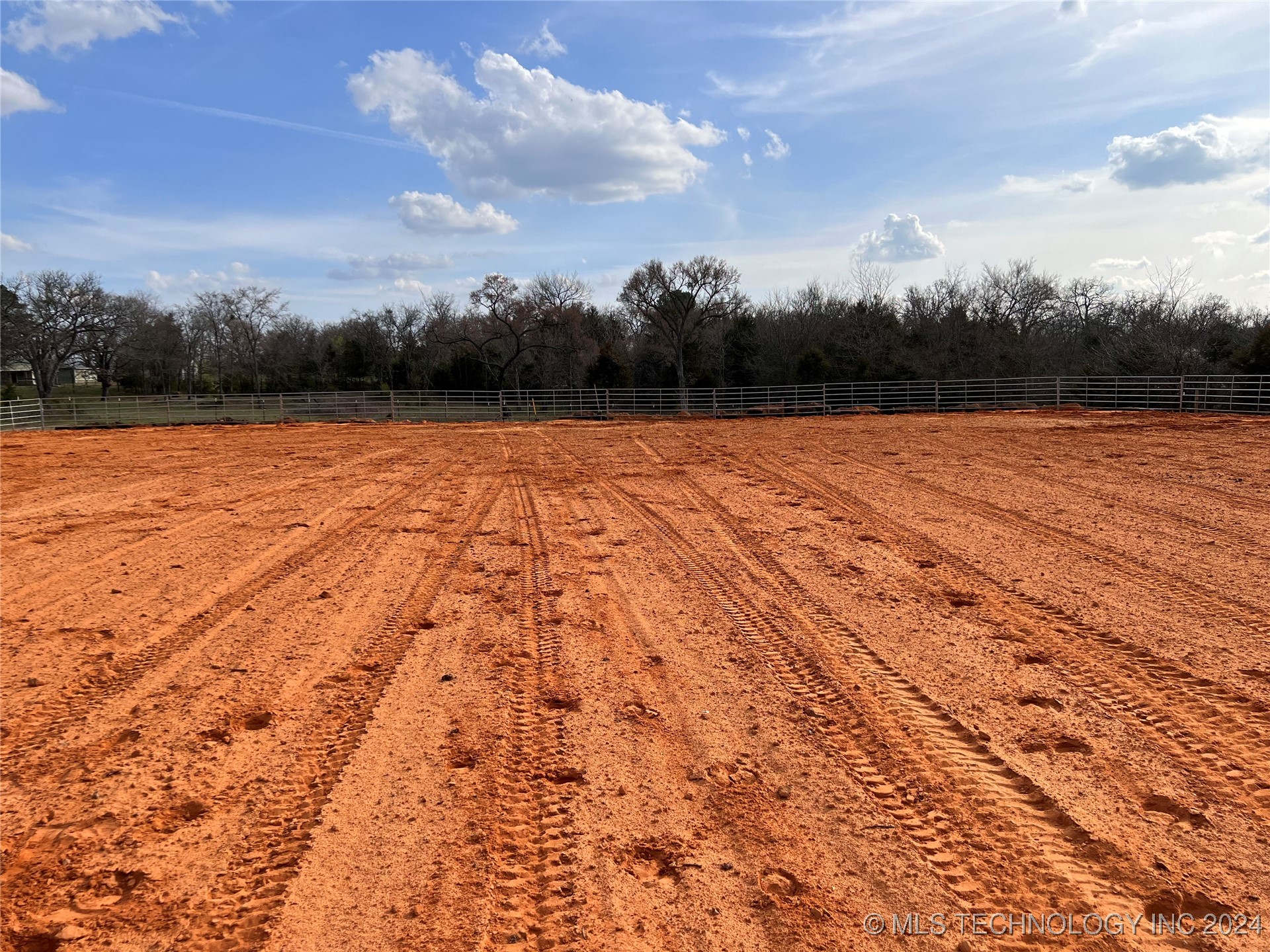 186751 N 4180 Road Property Photo 2
