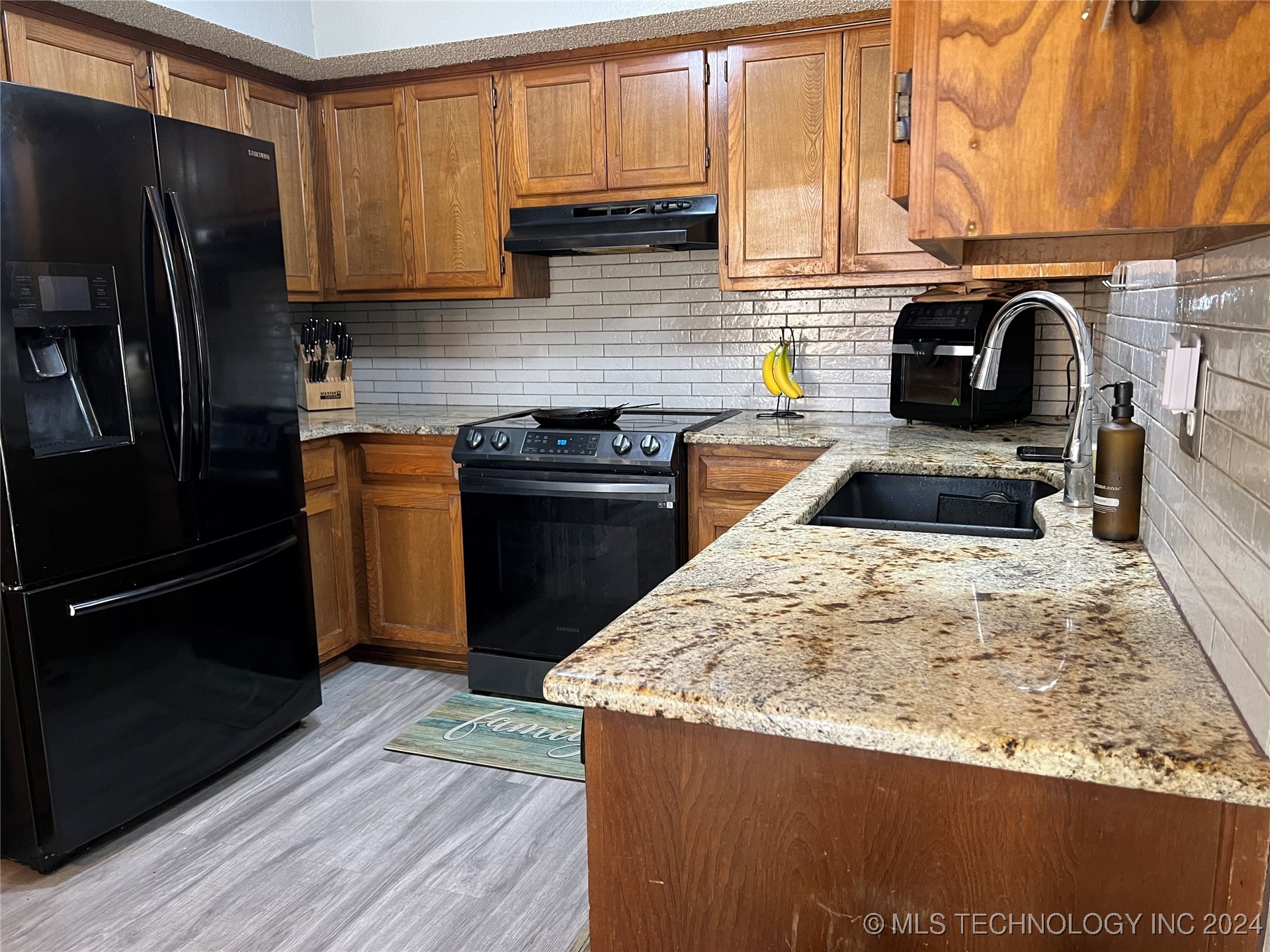 11021 E 13th Street 44-3c Property Photo 2