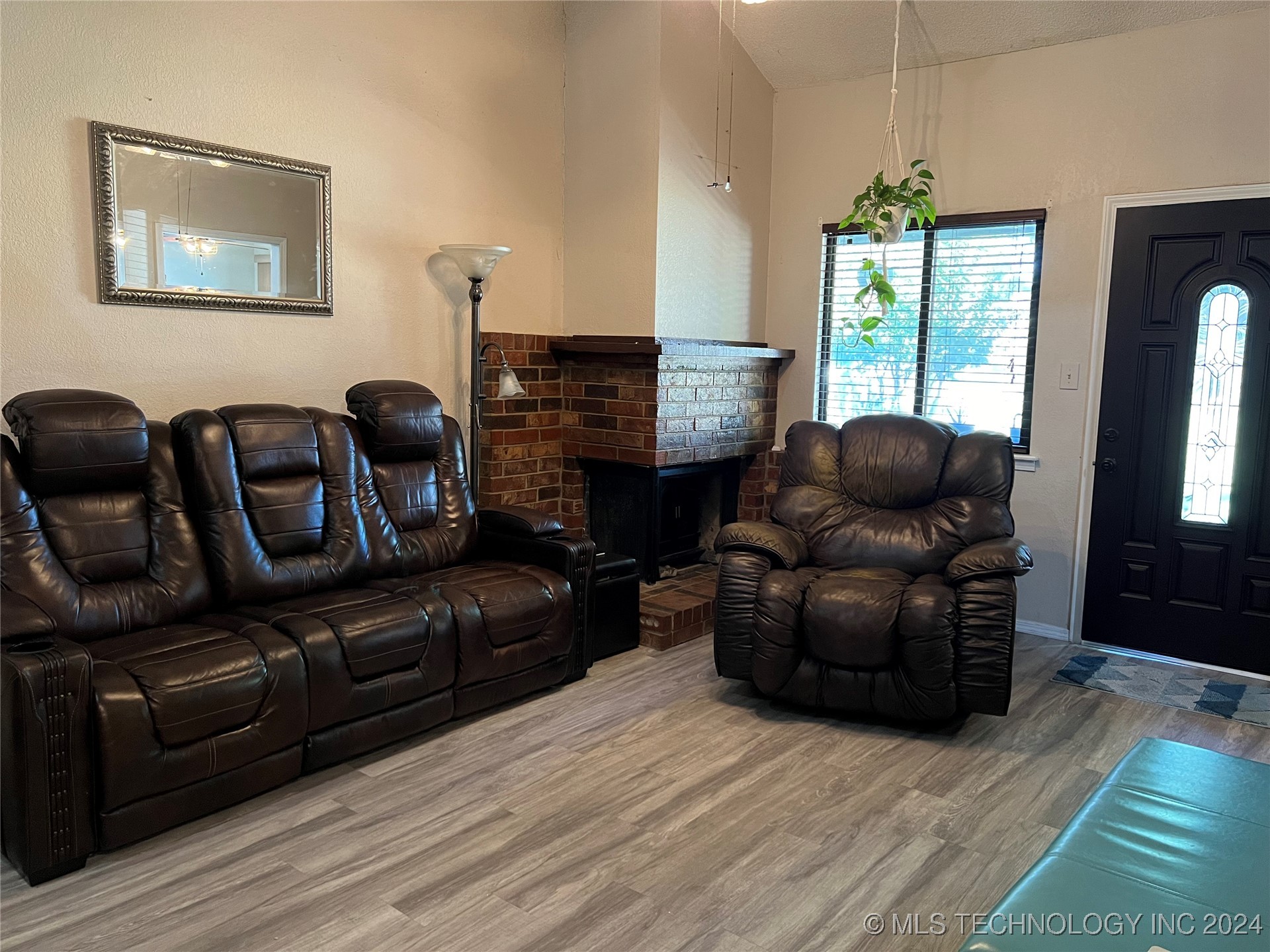 11021 E 13th Street 44-3c Property Photo 6