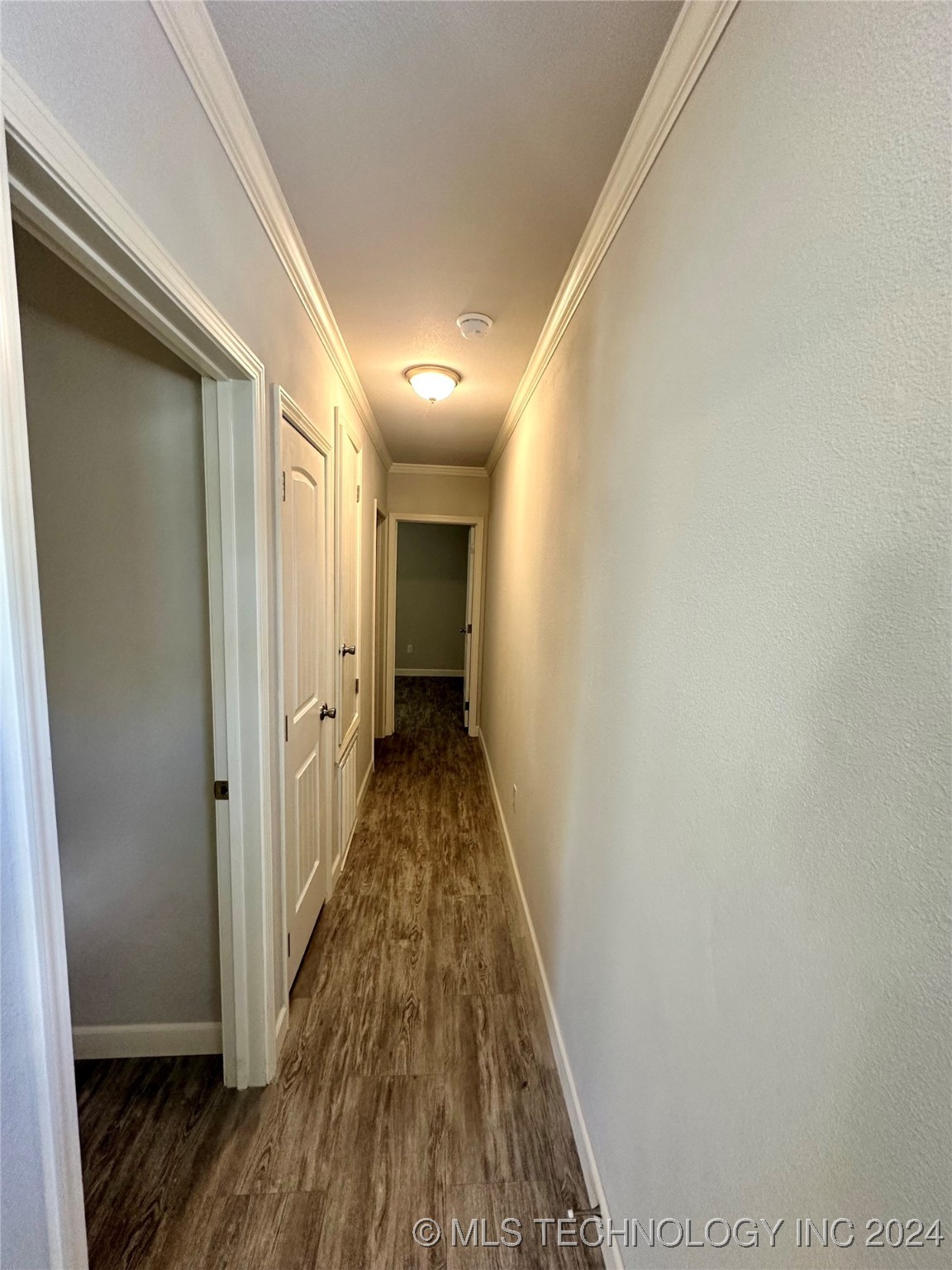 411 W Beech Street Property Photo 16
