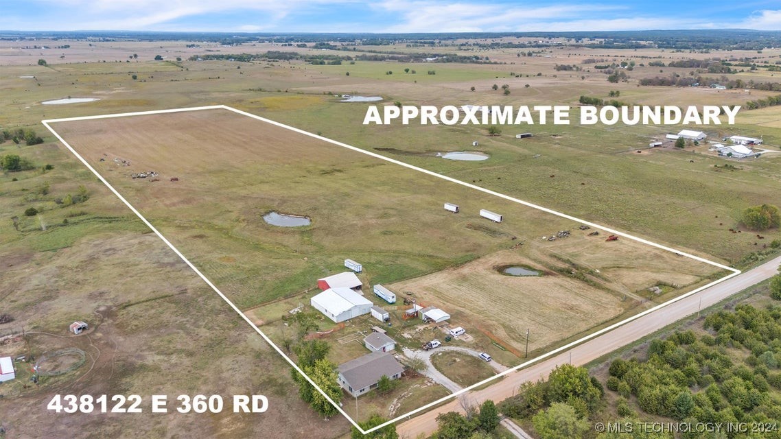 438122 E 360 Road Property Photo 6