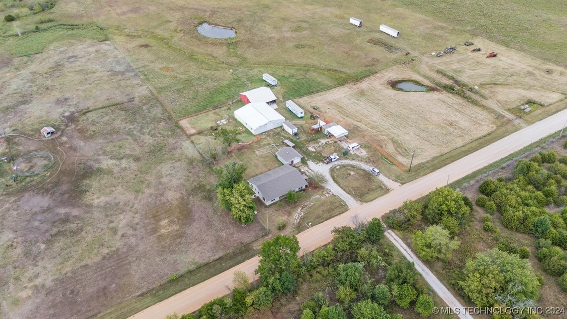 438122 E 360 Road Property Photo 25
