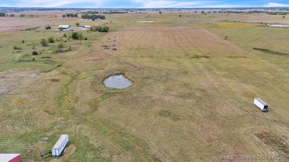 438122 E 360 Road Property Photo 29