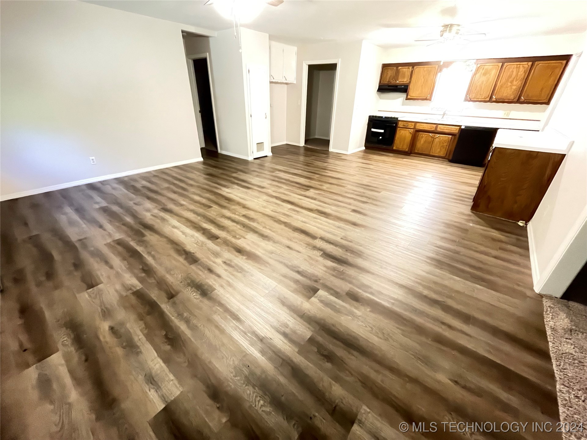 743 Lakeview Property Photo 15