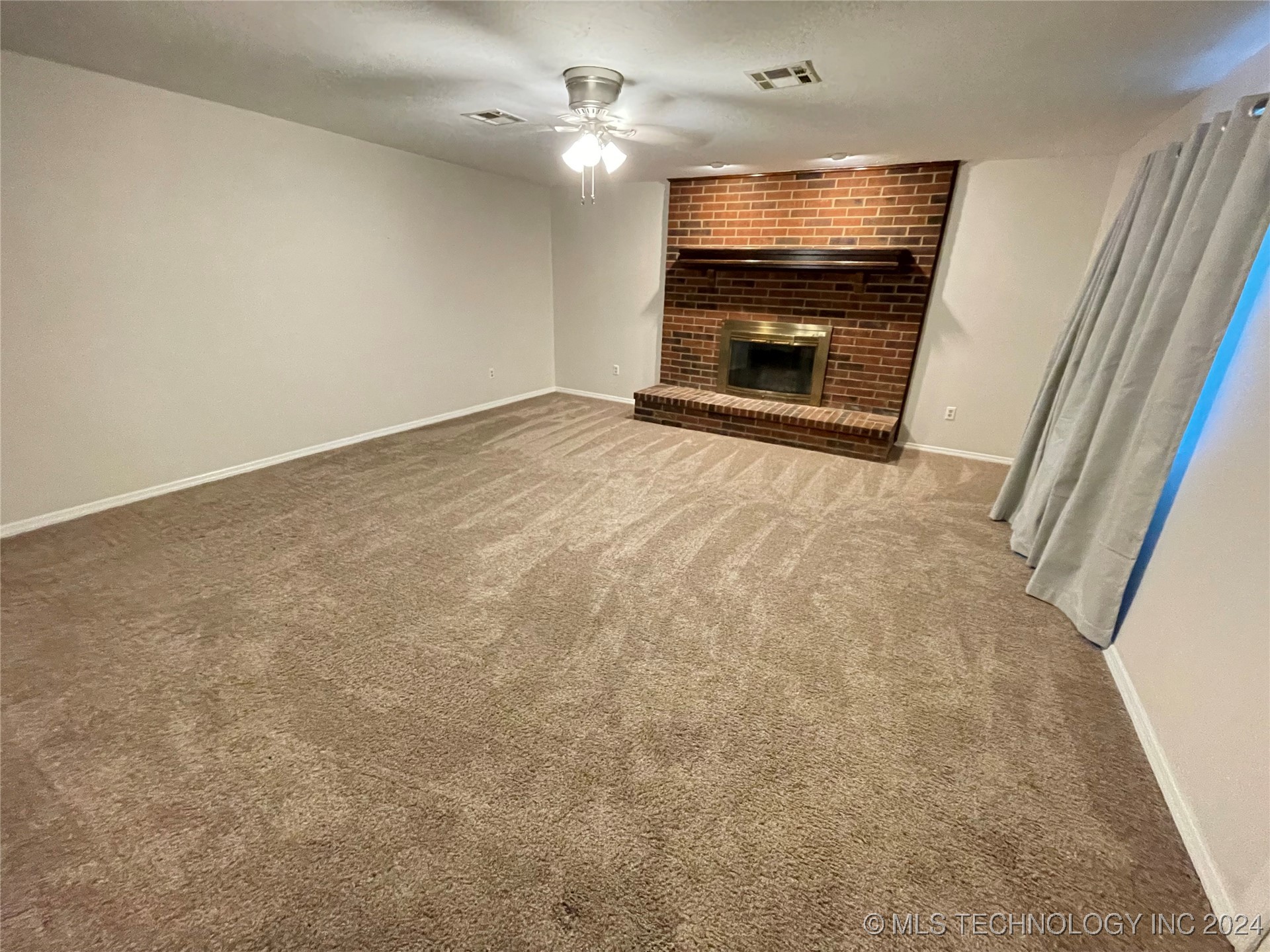 743 Lakeview Property Photo 23