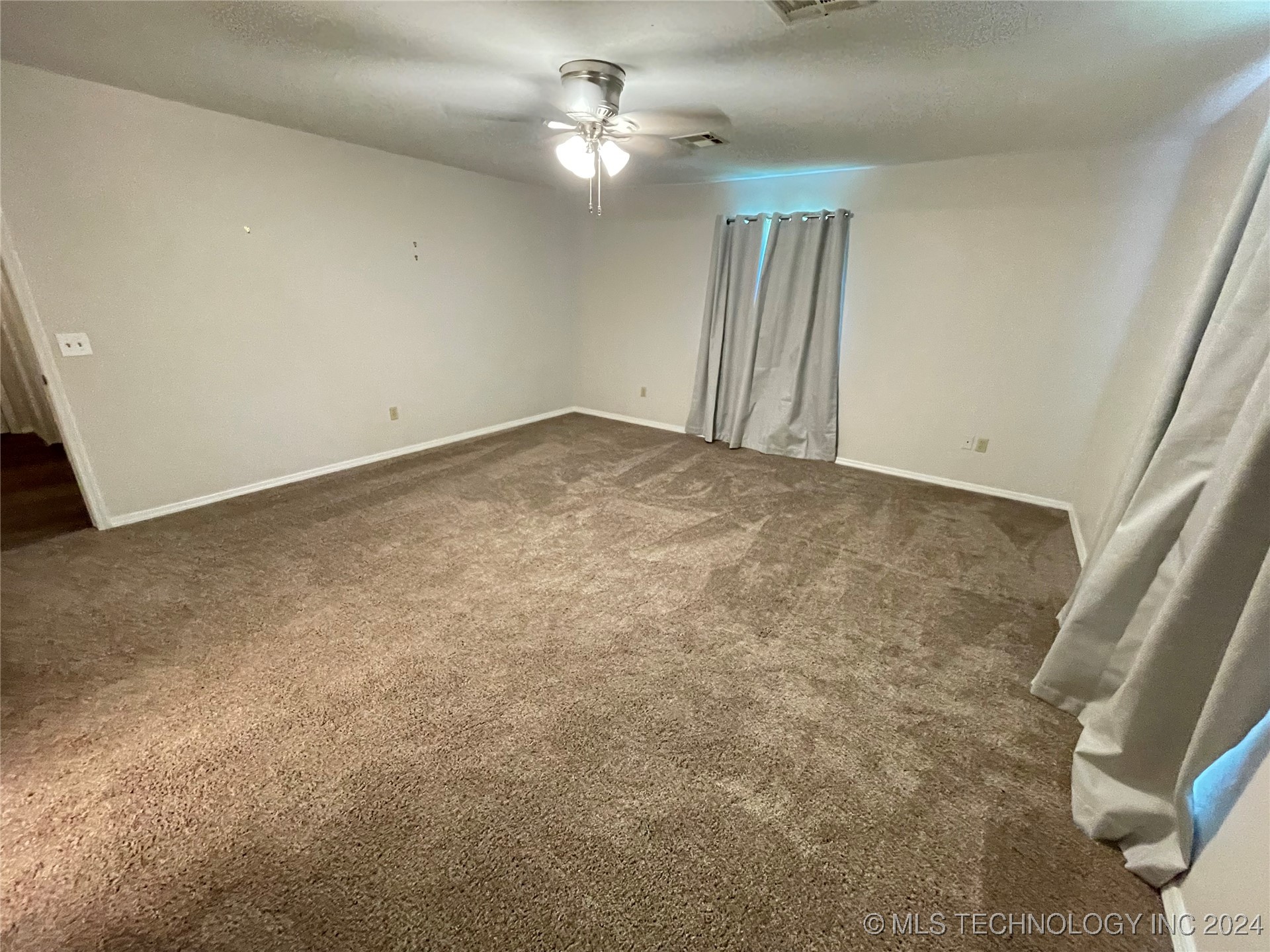 743 Lakeview Property Photo 25