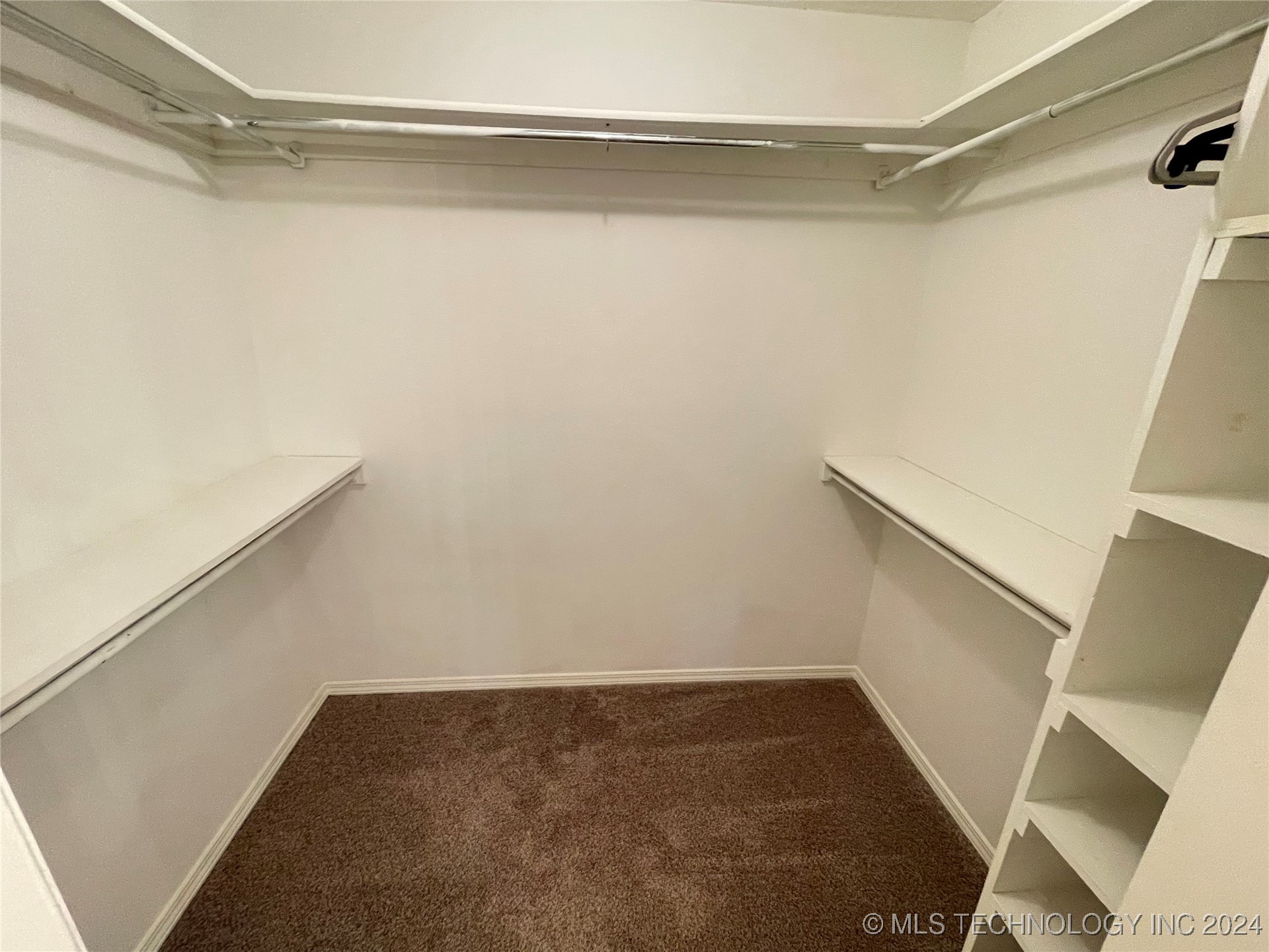 743 Lakeview Property Photo 26