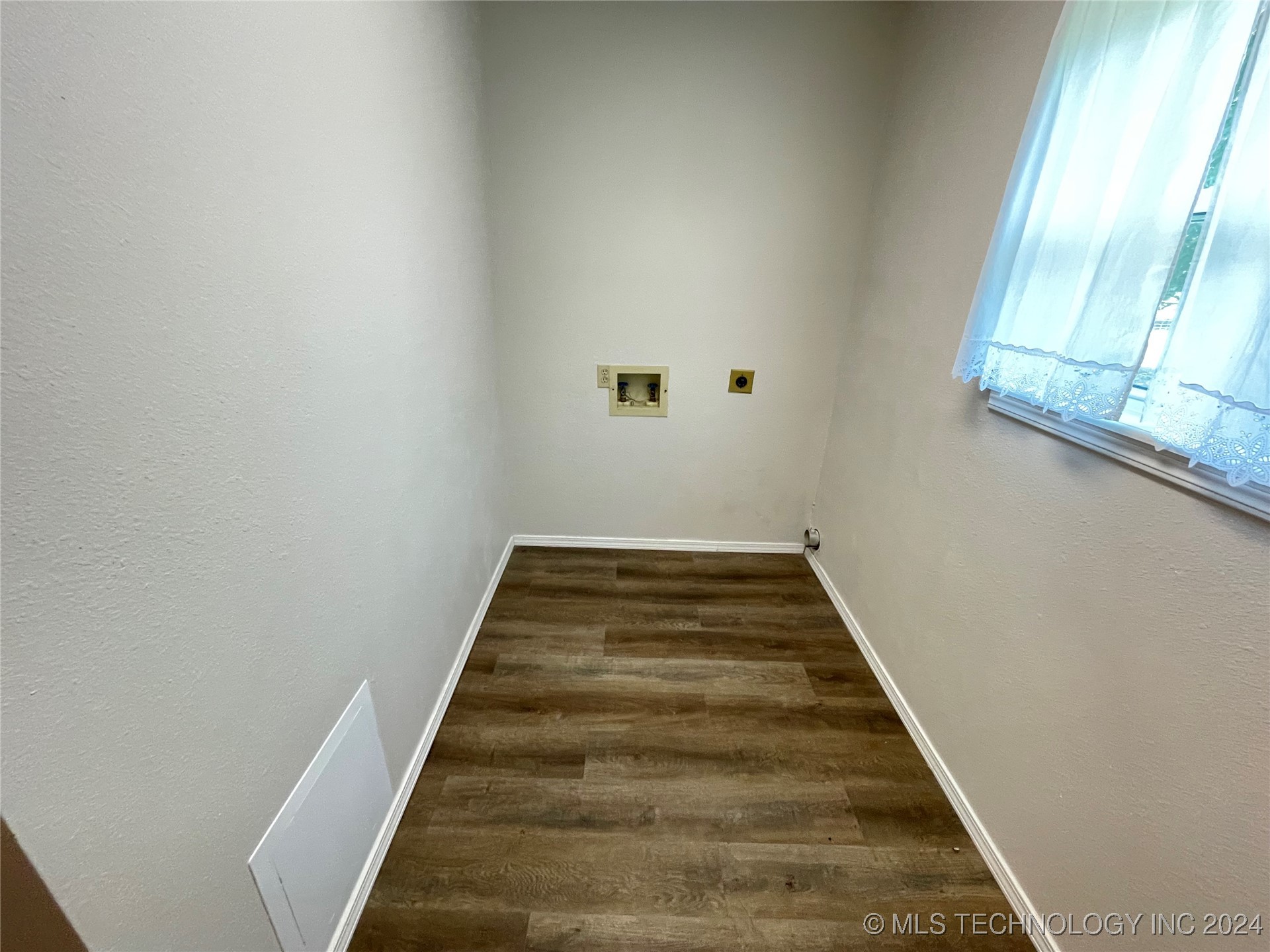 743 Lakeview Property Photo 30