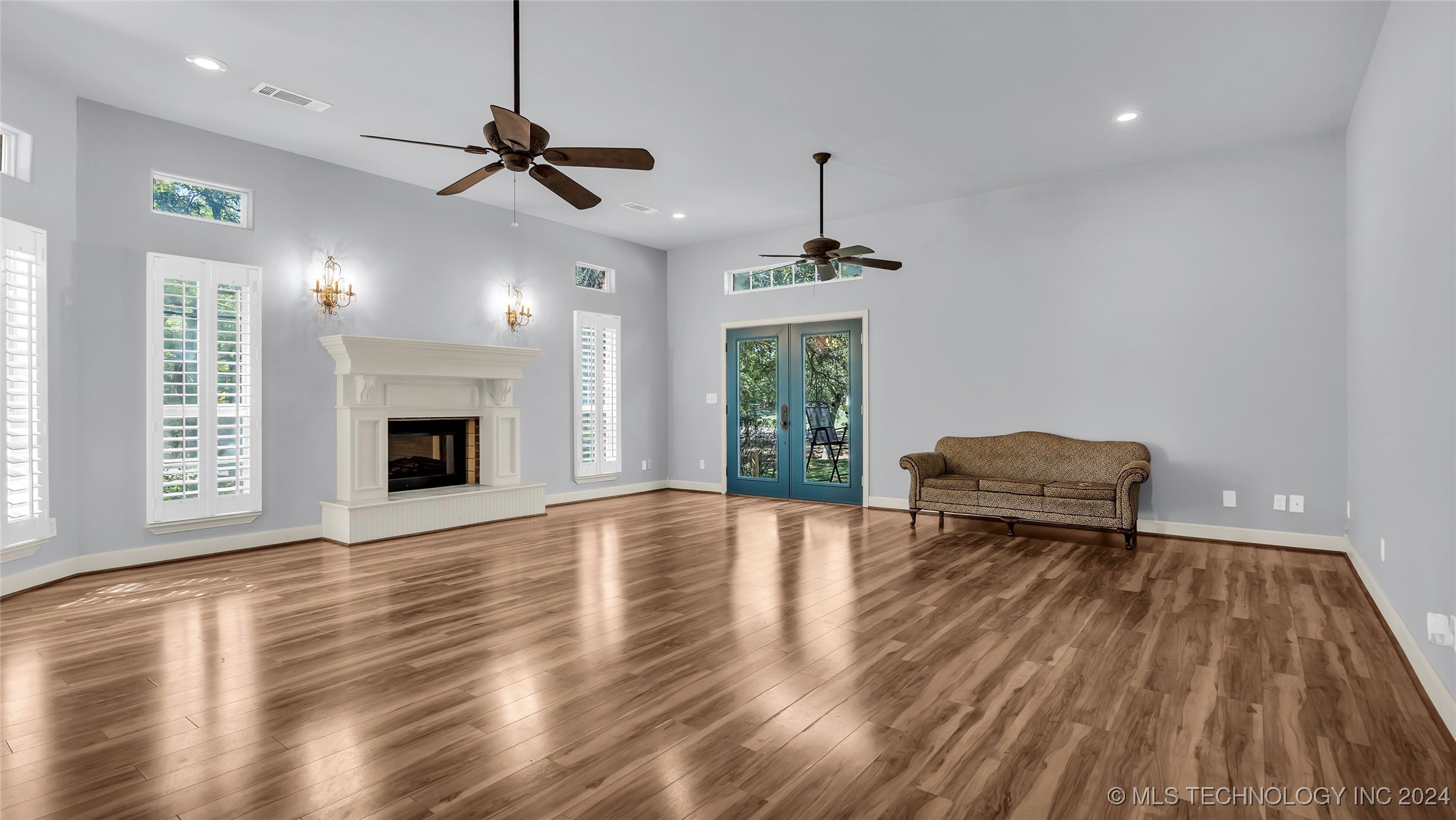 5321 3rd Ne Property Photo 5