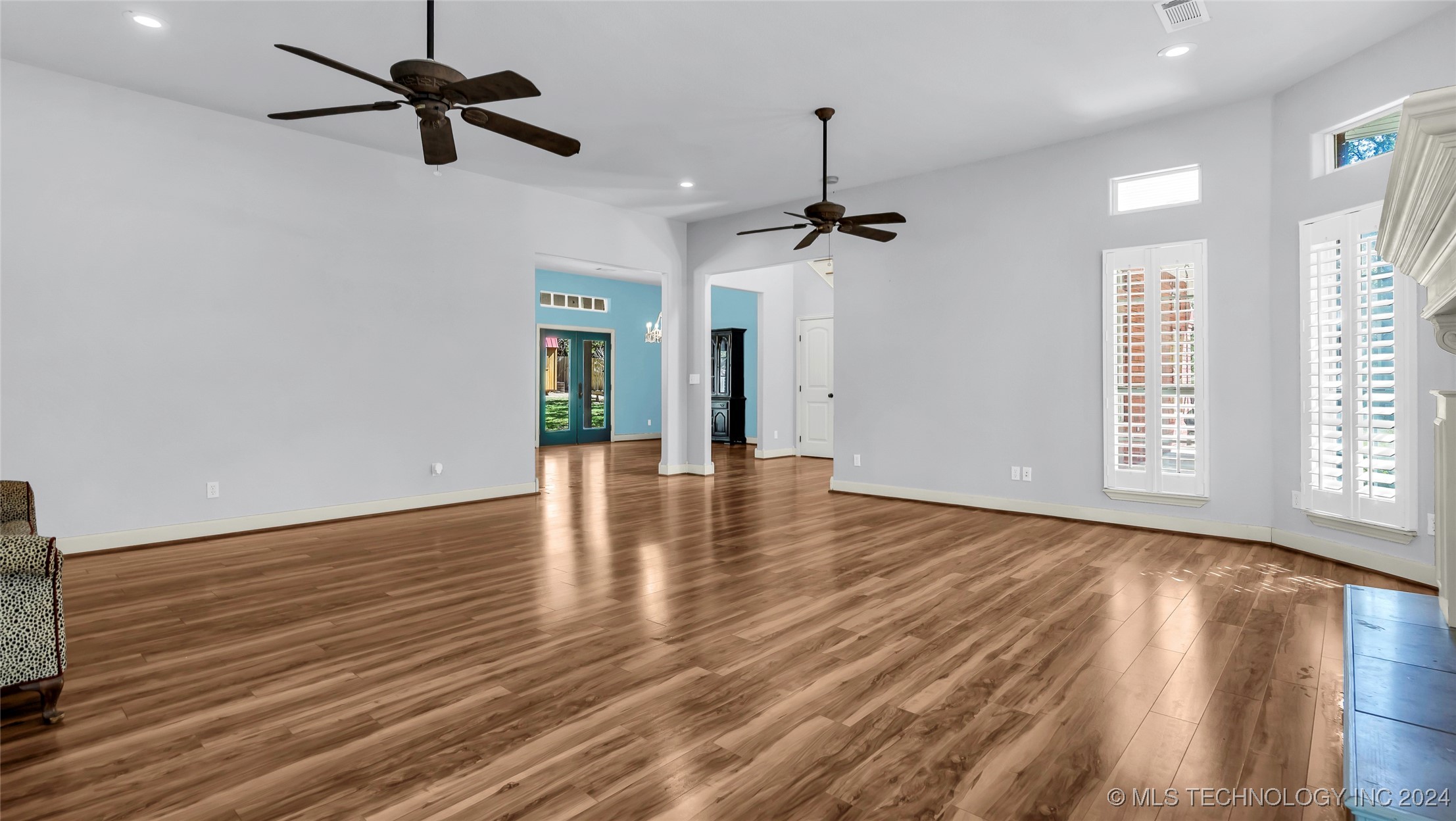 5321 3rd Ne Property Photo 8