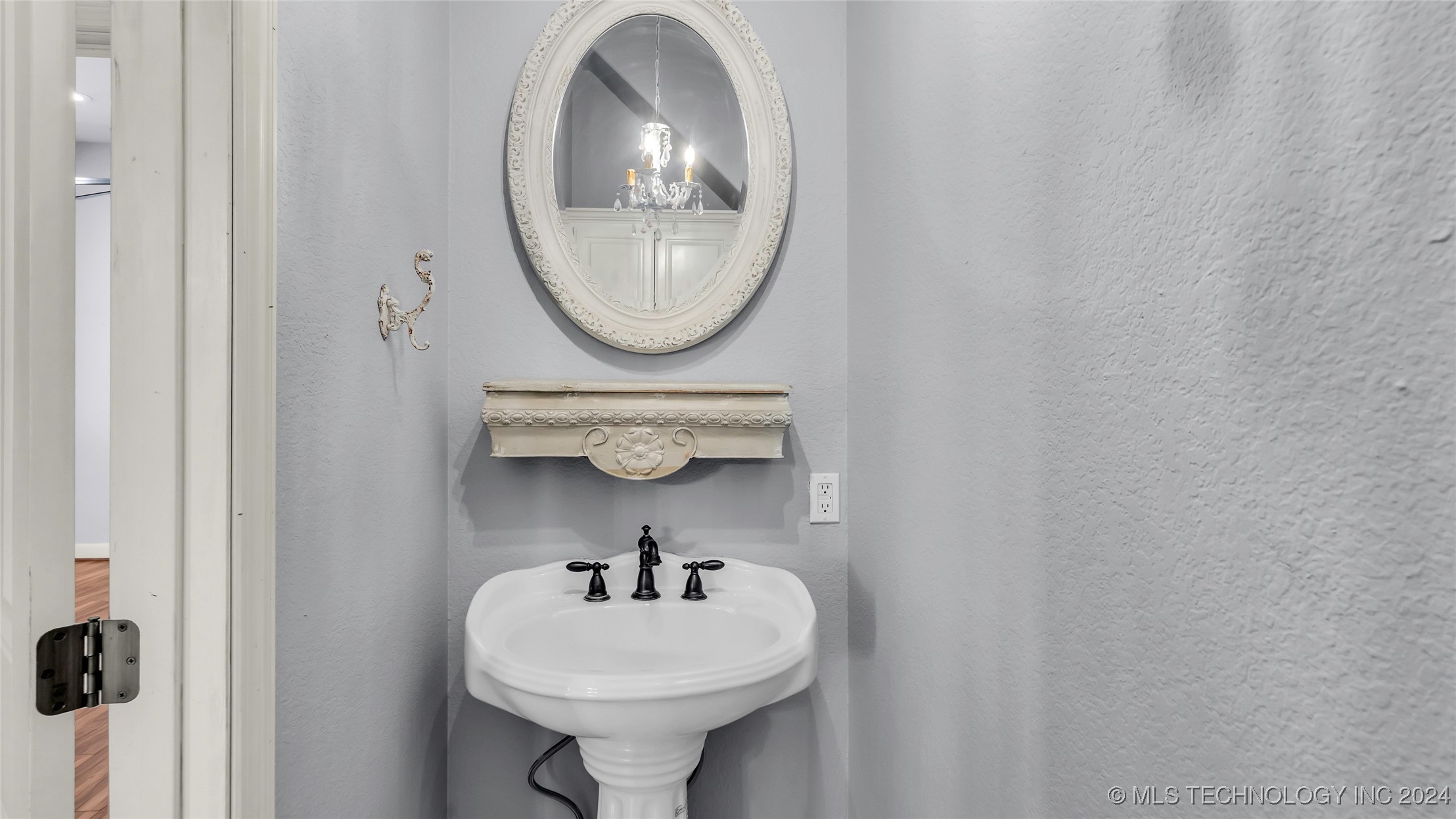 5321 3rd Ne Property Photo 27