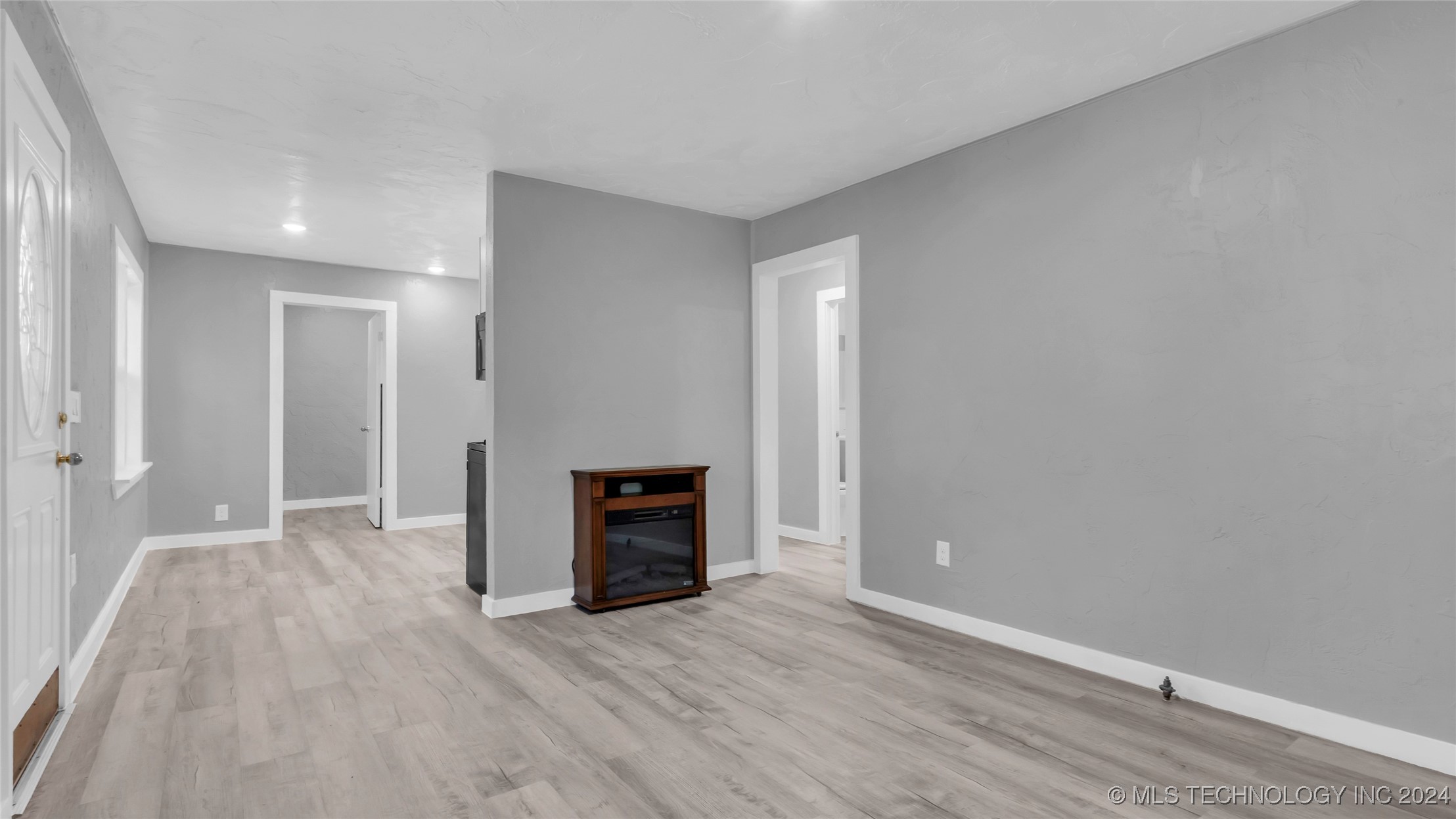 713 W 13th Street Property Photo 5