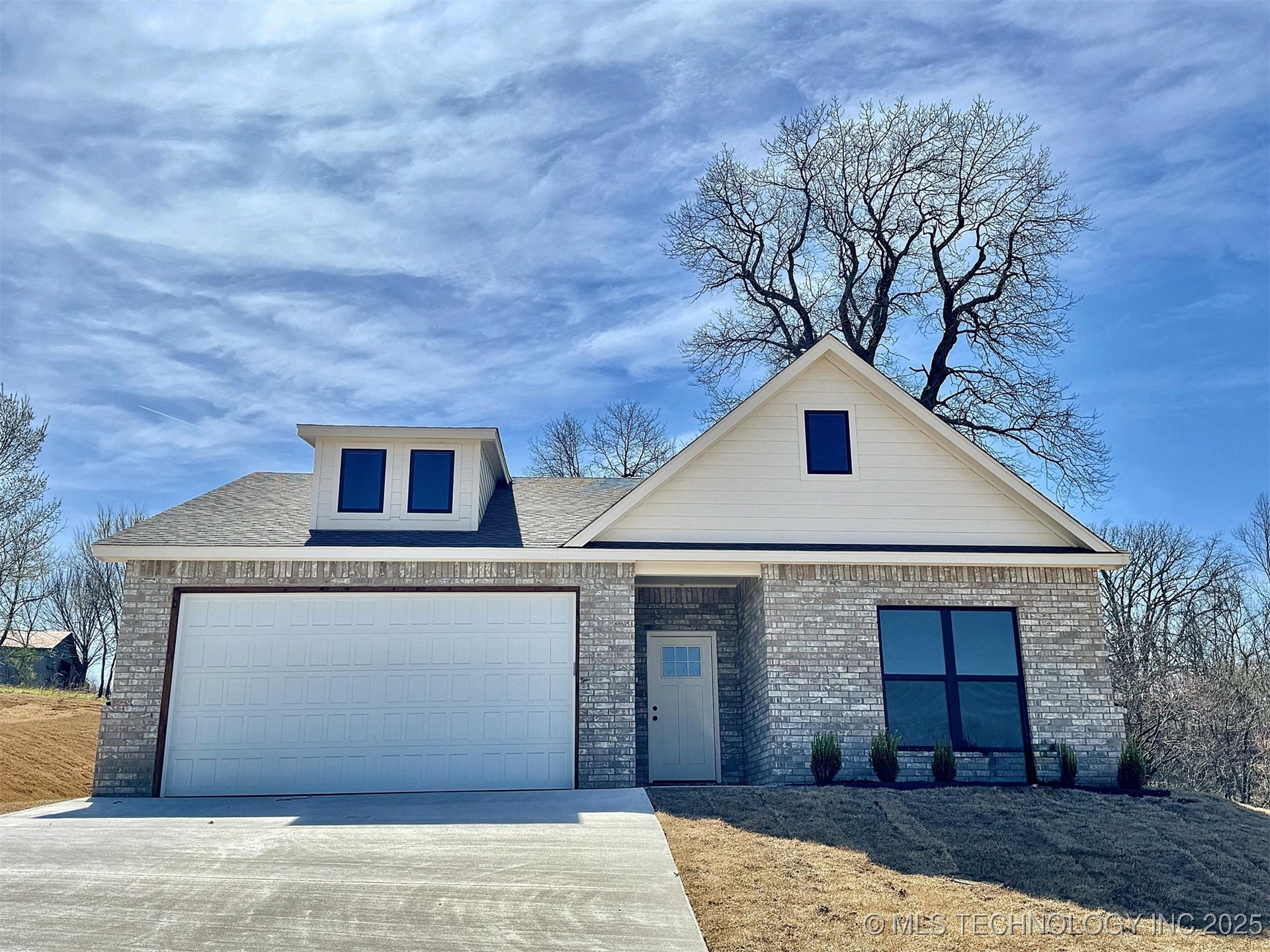 856 E Harlan Drive Property Photo