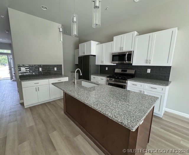 3404 Redbud Lane Property Photo 7