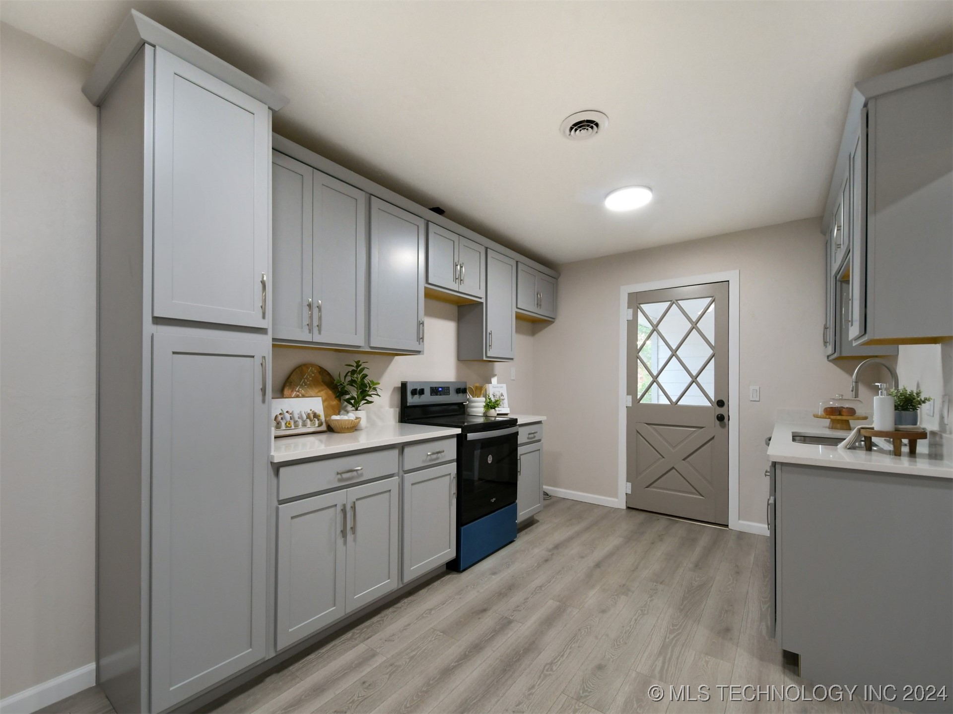 509 G Street Sw Property Photo 8