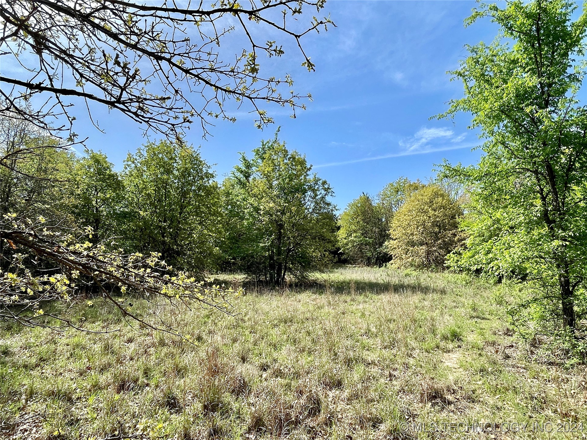 2435370 Property Photo 1