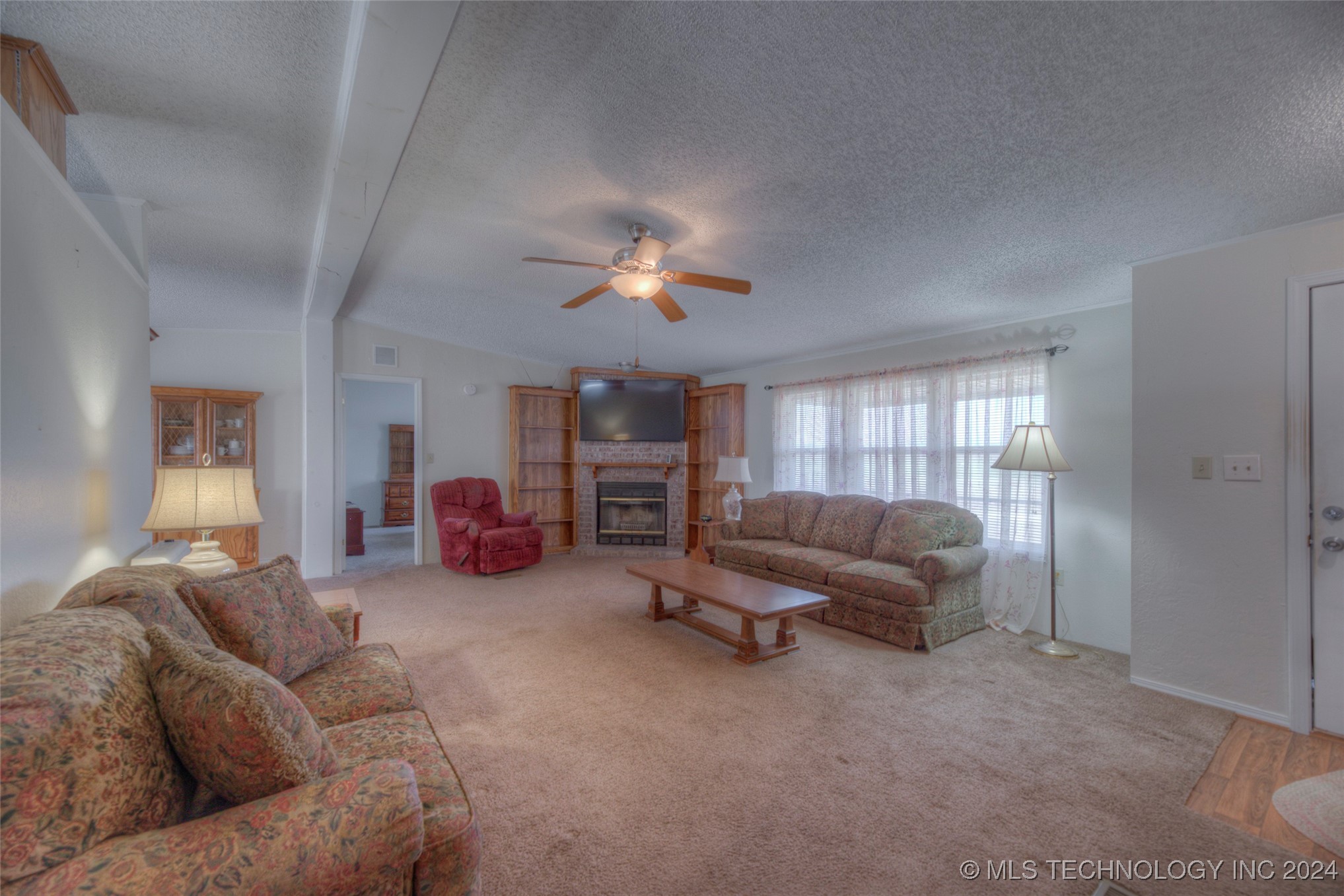 14526 S 161st East Avenue Property Photo 3