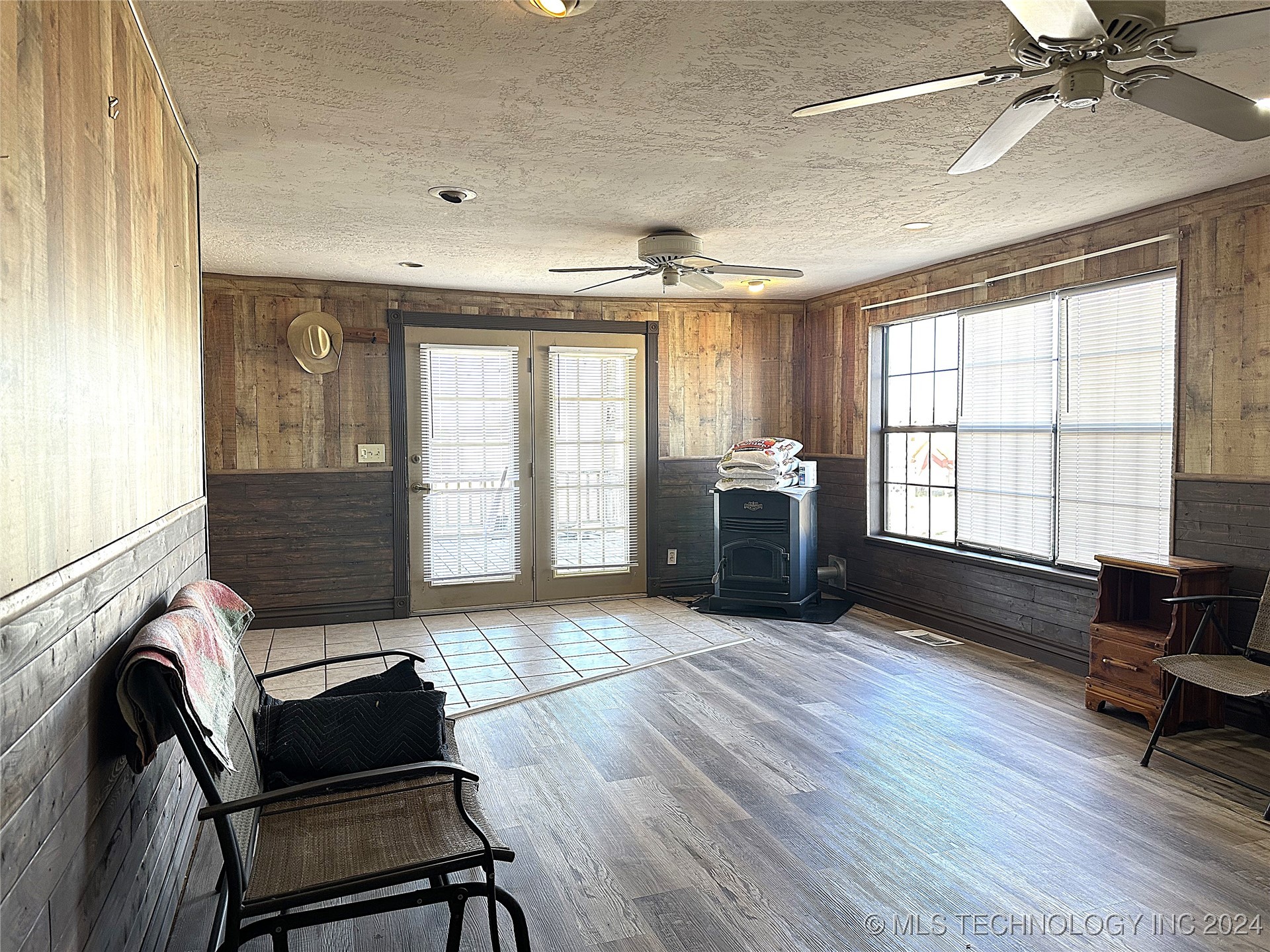 176407 N 3040 Road Property Photo 5