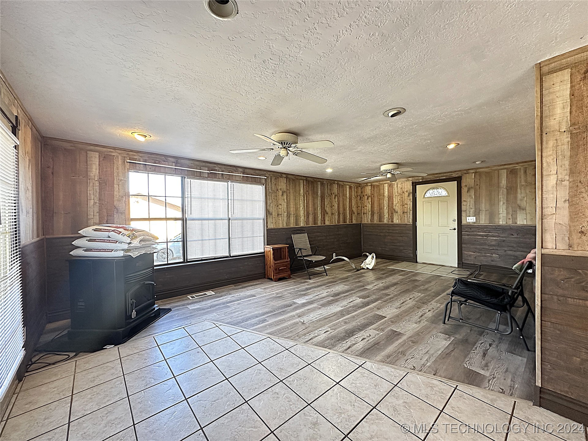 176407 N 3040 Road Property Photo 6
